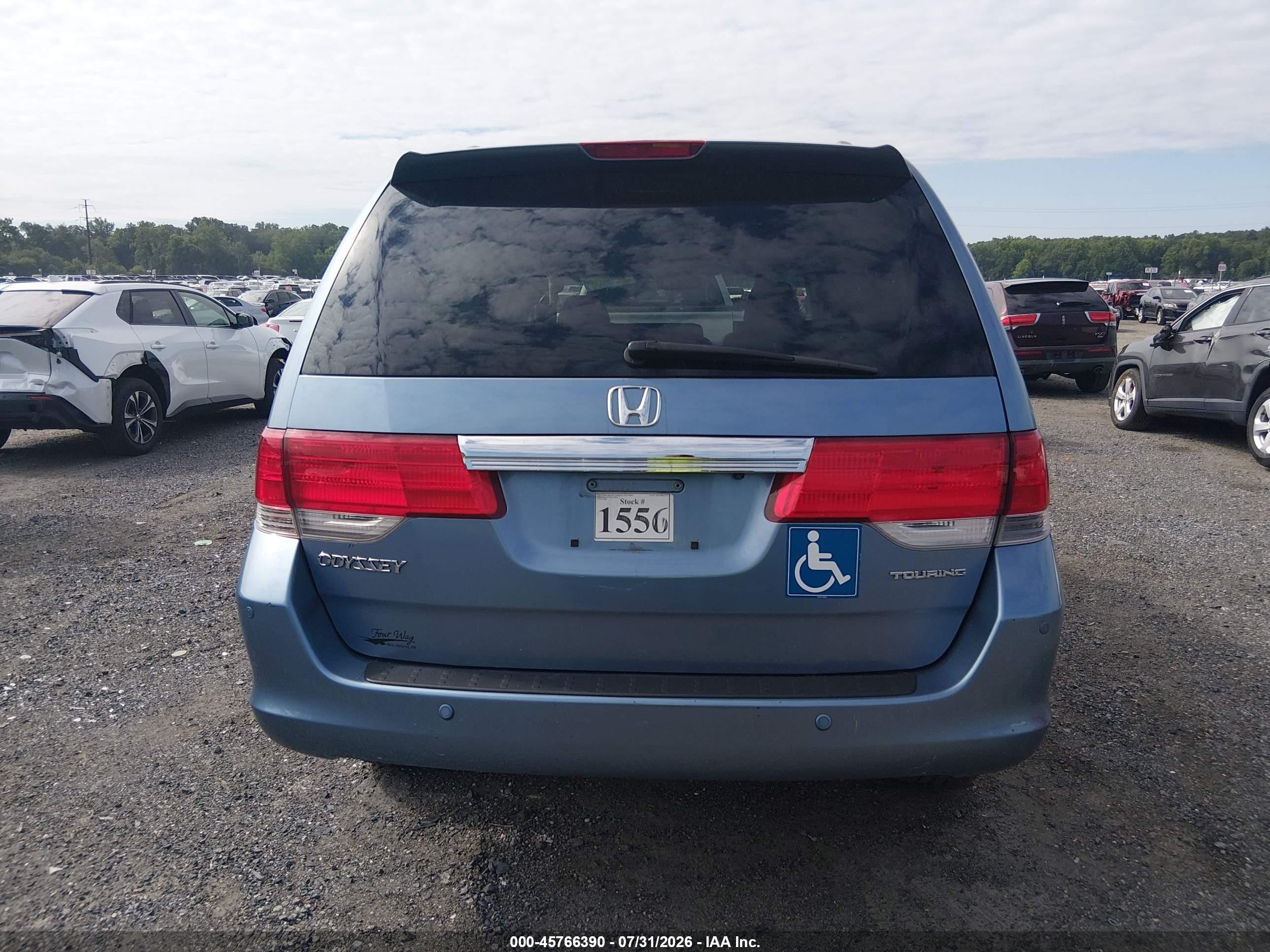2008 Honda Odyssey Touring Blue vin: 5FNRL388X8B003205