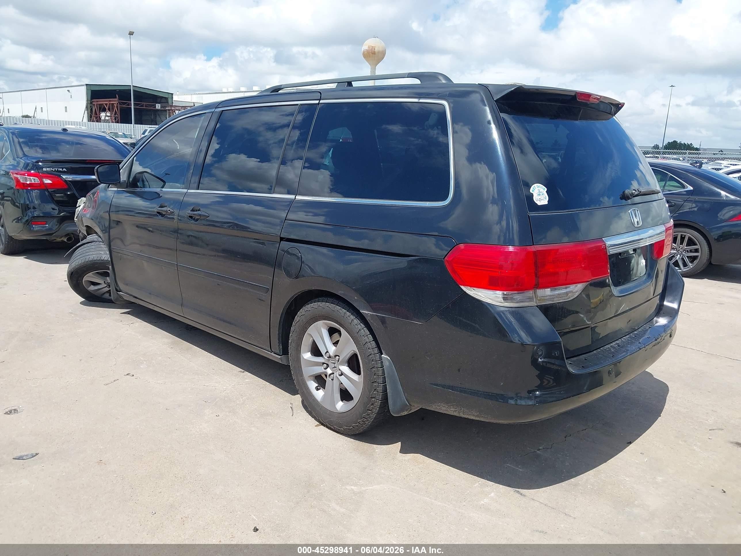 2008 Honda Odyssey Touring Black vin: 5FNRL38908B002198