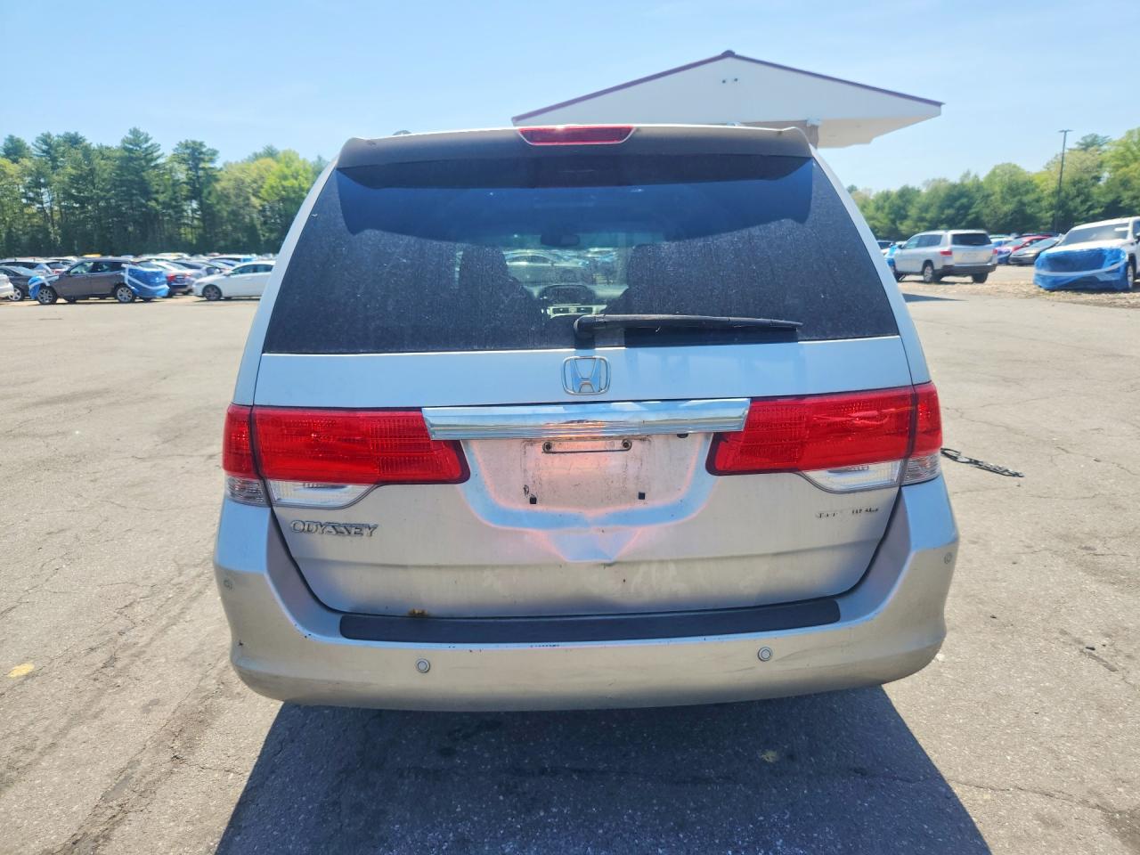 2008 Honda Odyssey Touring Silver vin: 5FNRL38908B061428