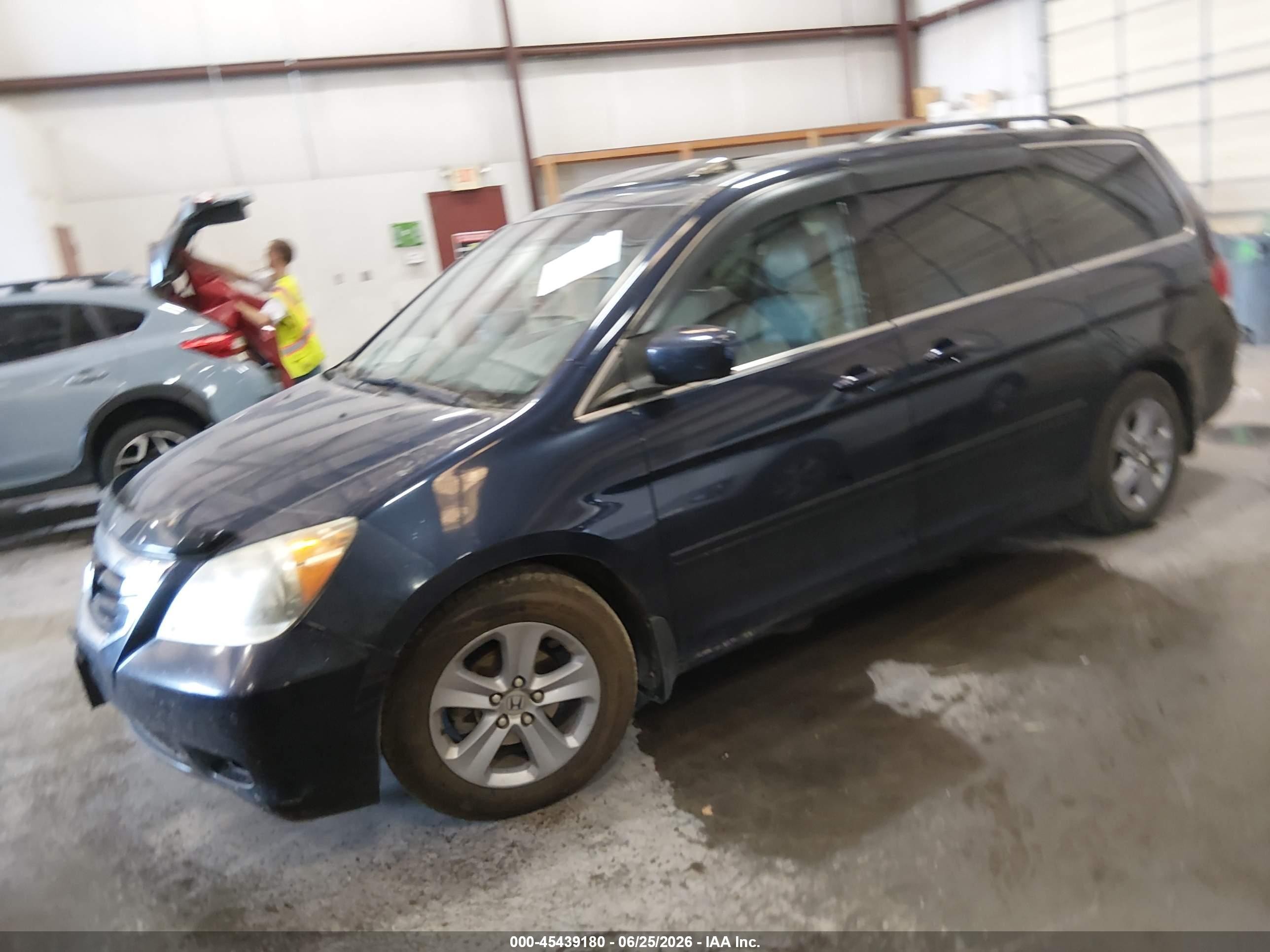 2008 Honda Odyssey Touring Blue vin: 5FNRL38908B073255