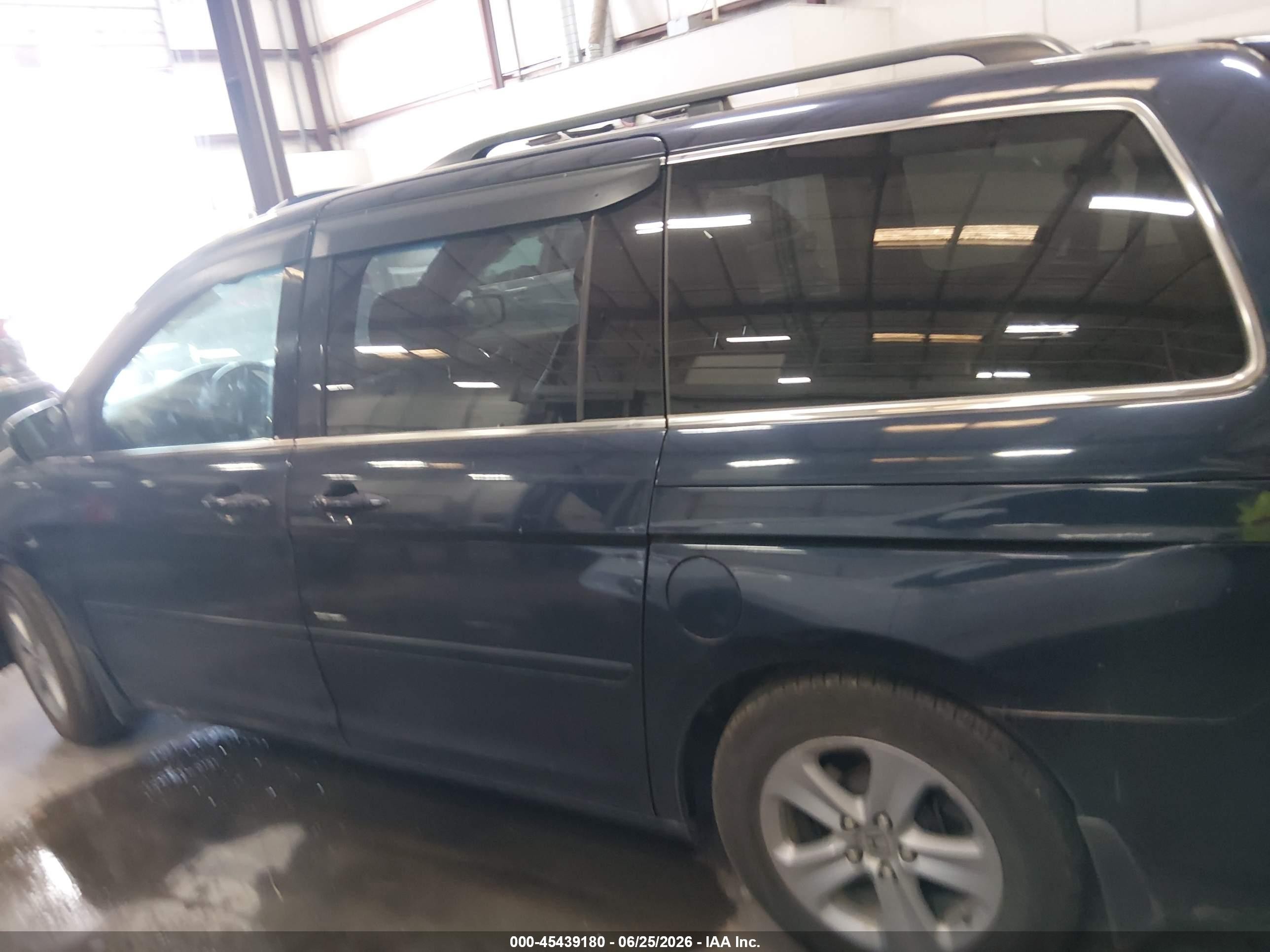 2008 Honda Odyssey Touring Blue vin: 5FNRL38908B073255