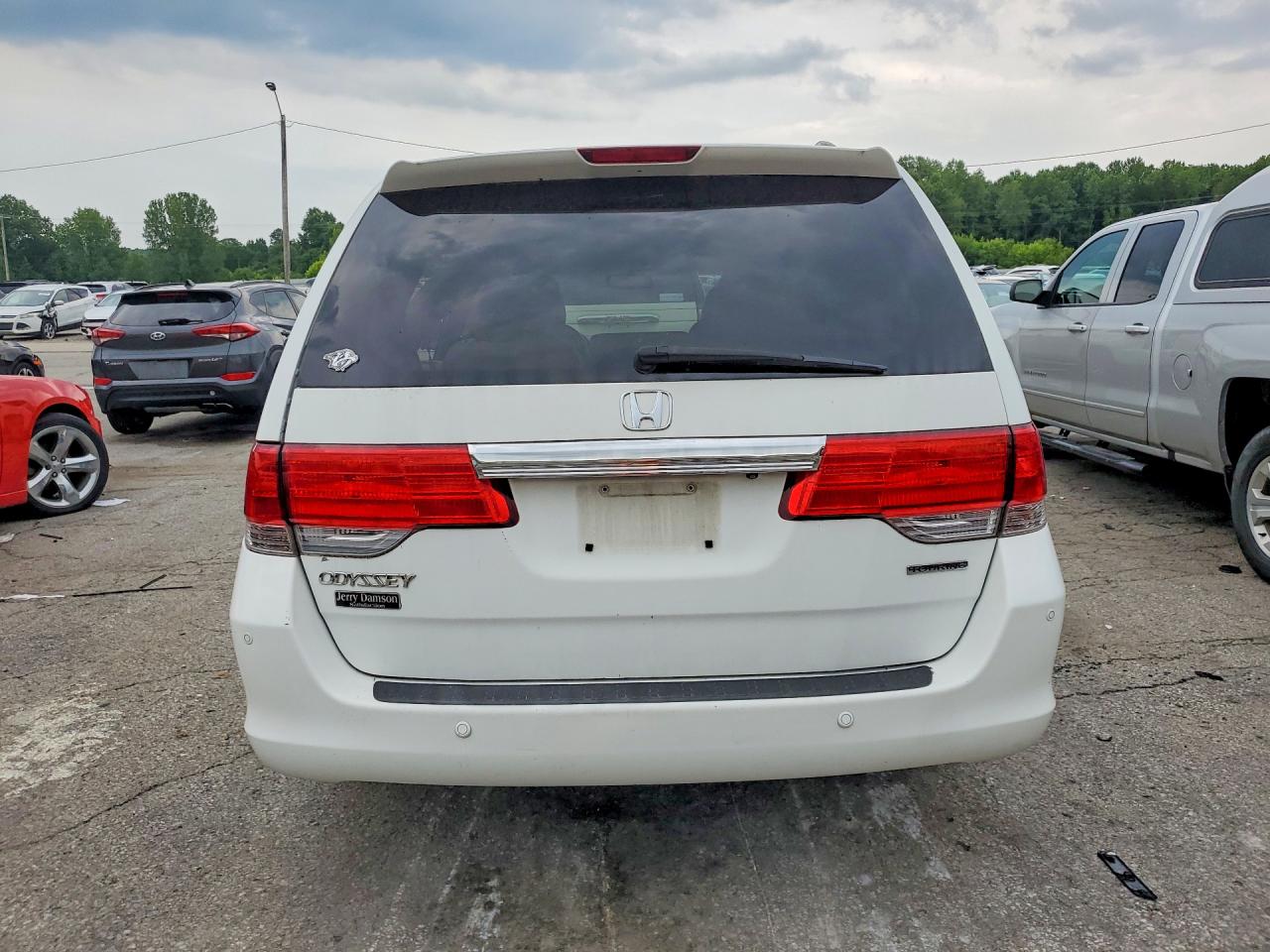 2009 Honda Odyssey Touring White vin: 5FNRL38909B009976