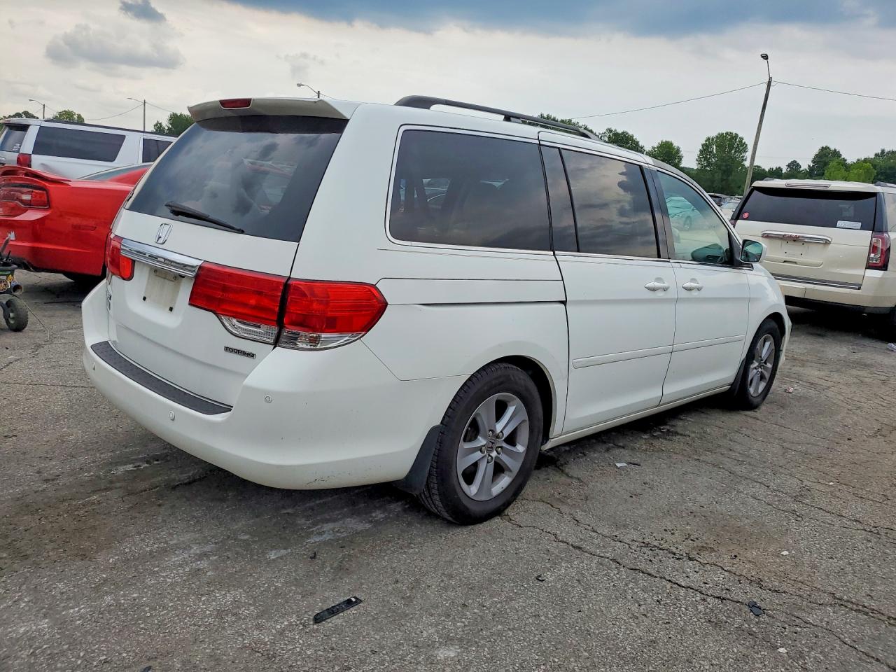 2009 Honda Odyssey Touring White vin: 5FNRL38909B009976