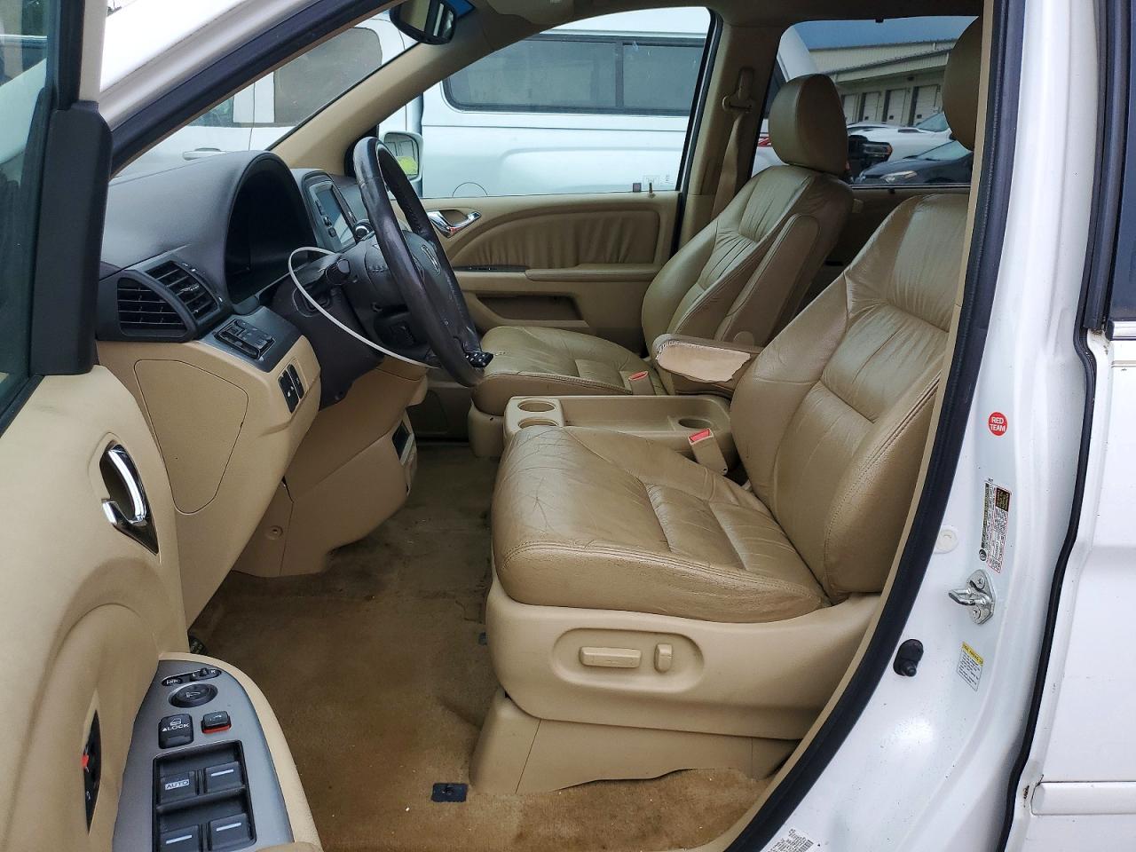 2009 Honda Odyssey Touring White vin: 5FNRL38909B009976