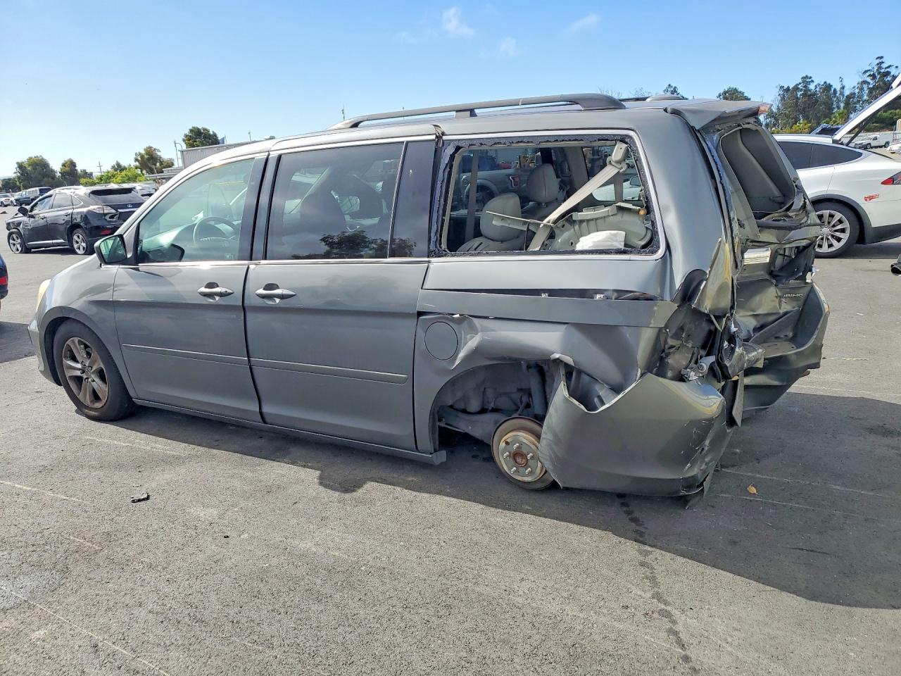 2008 Honda Odyssey Touring Gray vin: 5FNRL38918B014697