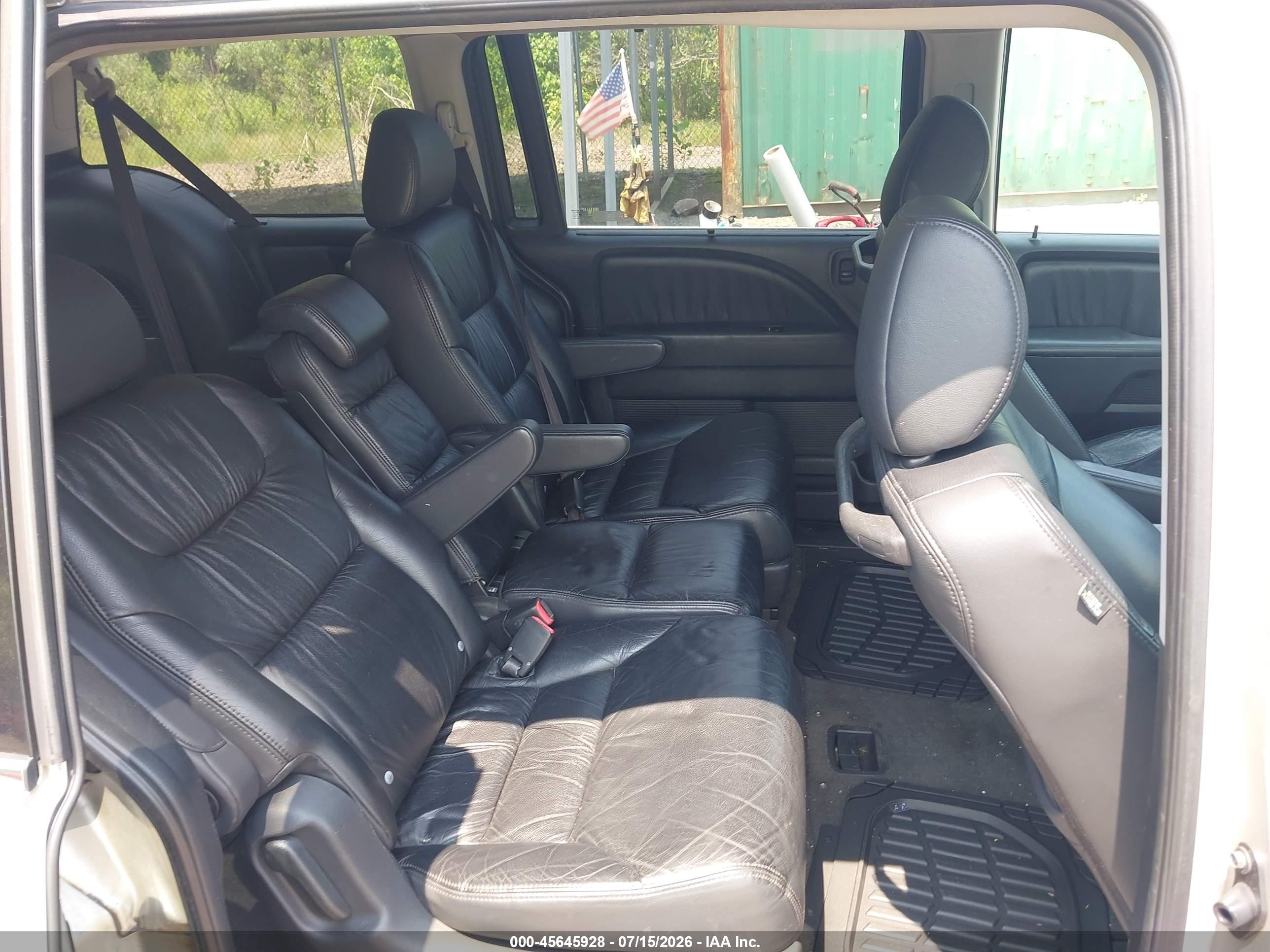 2008 Honda Odyssey Touring Silver vin: 5FNRL38918B018927