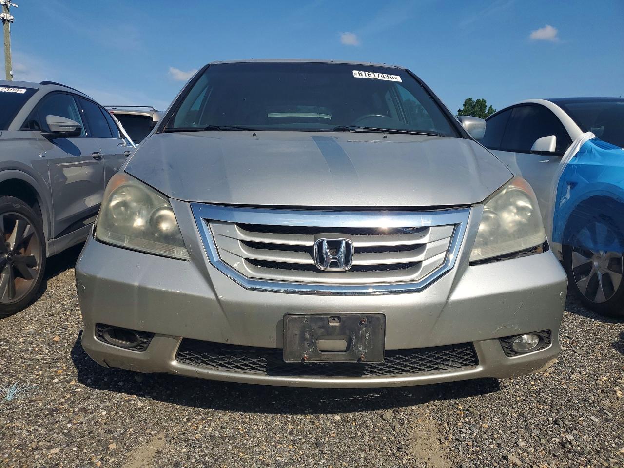 2008 Honda Odyssey Touring Silver vin: 5FNRL38918B029975