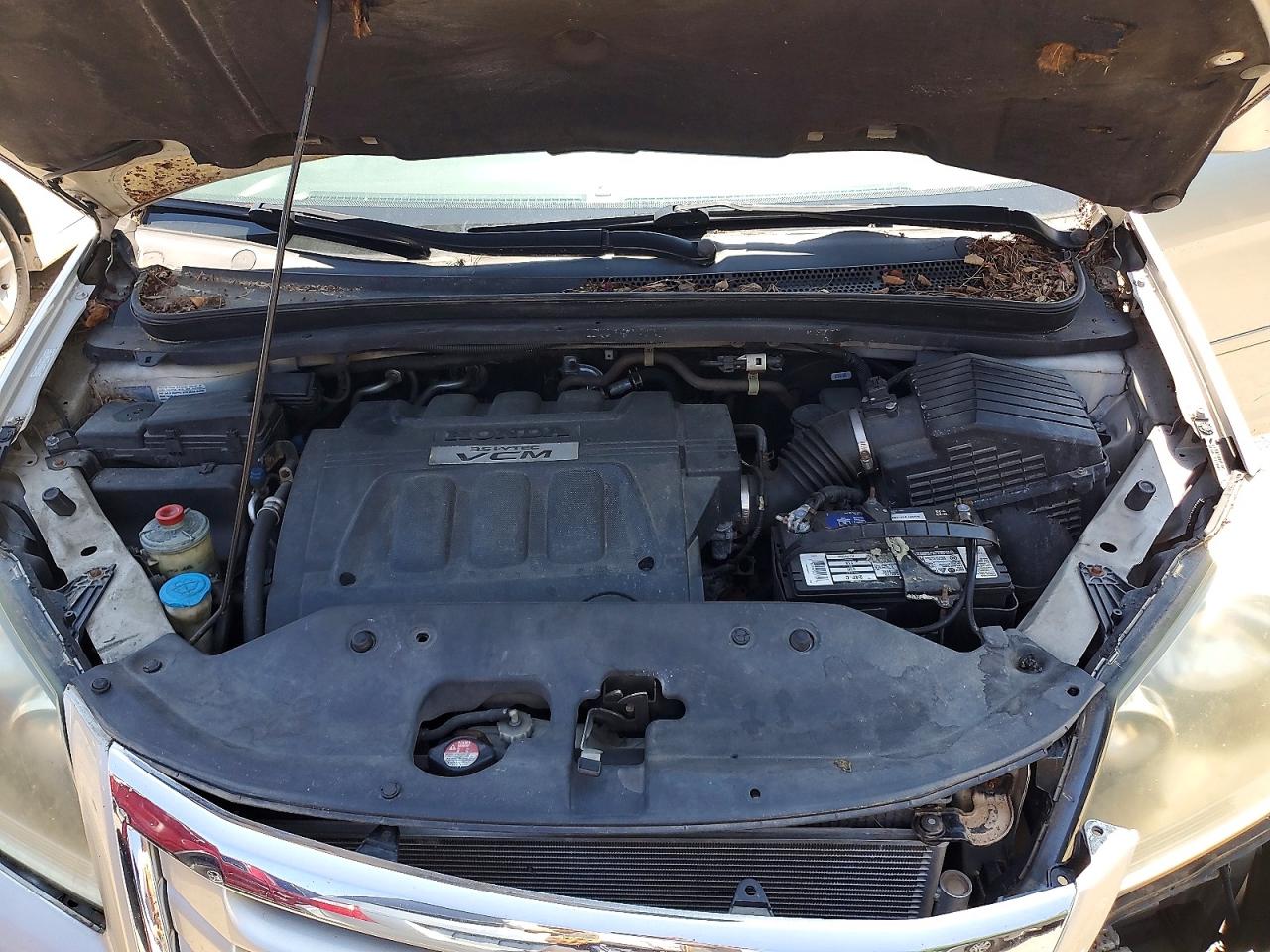 2008 Honda Odyssey Touring Silver vin: 5FNRL38918B029975