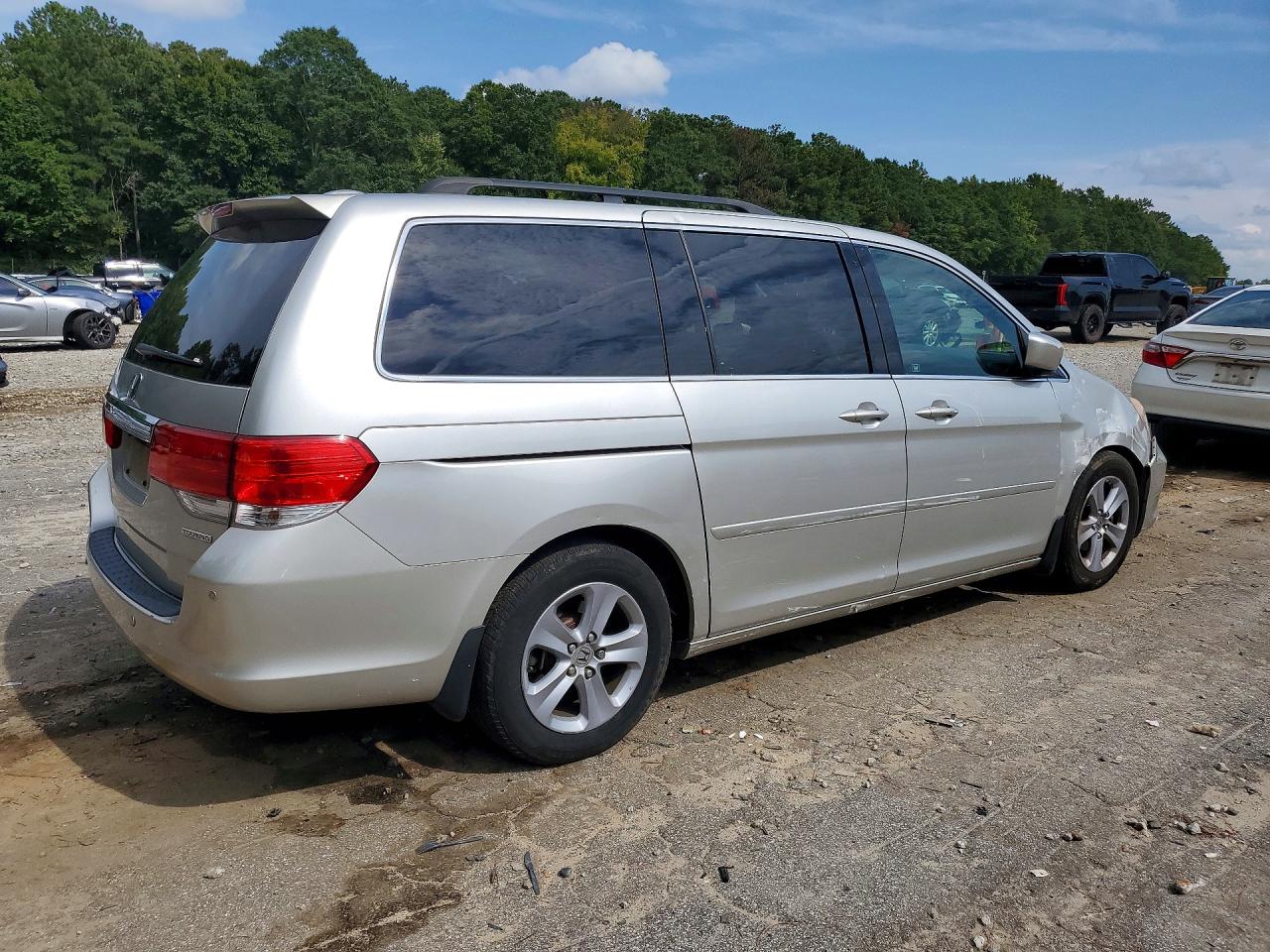2009 Honda Odyssey Touring Silver vin: 5FNRL38939B029459