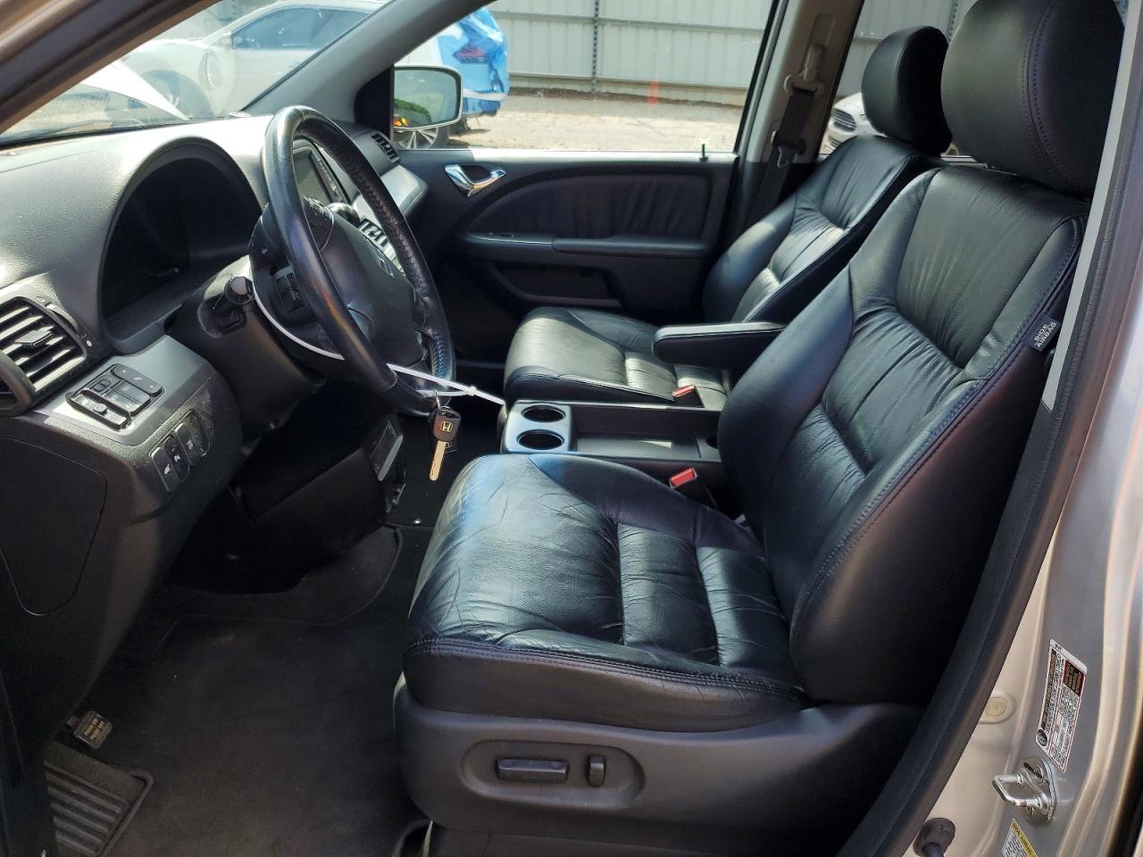 2009 Honda Odyssey Touring Silver vin: 5FNRL38939B029459