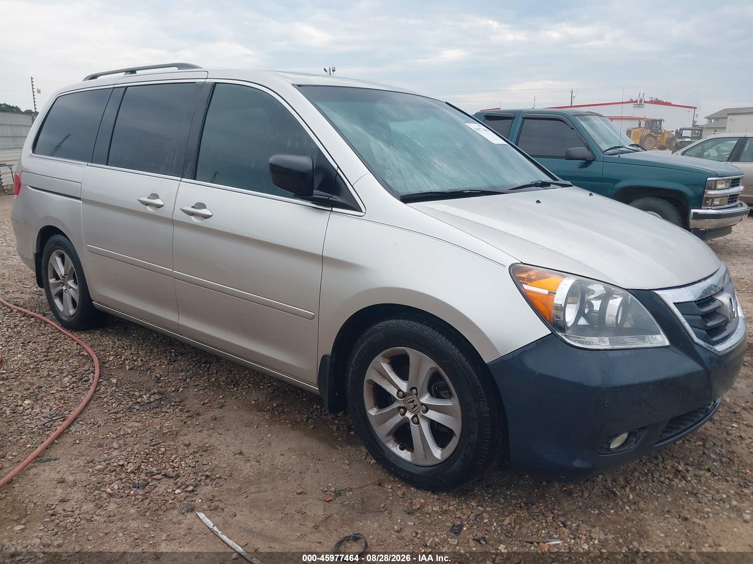 2008 Honda Odyssey Touring Silver vin: 5FNRL38948B016847