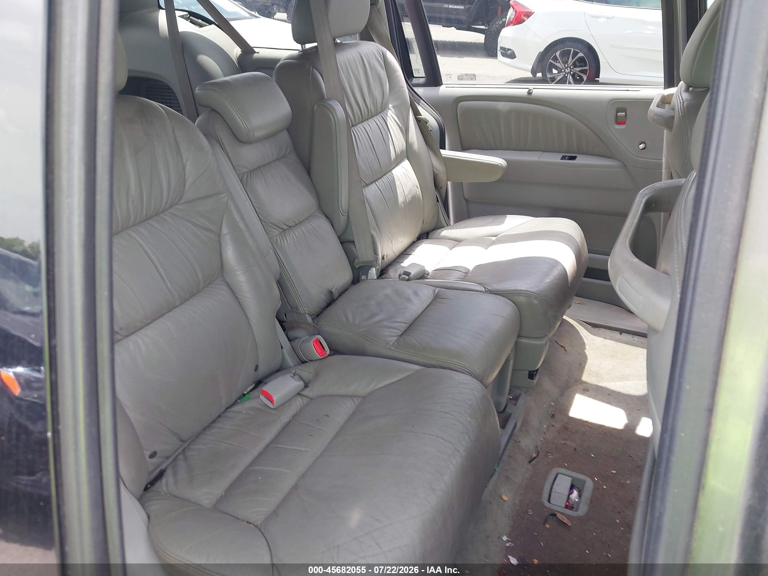 2008 Honda Odyssey Touring Gray vin: 5FNRL38948B069256