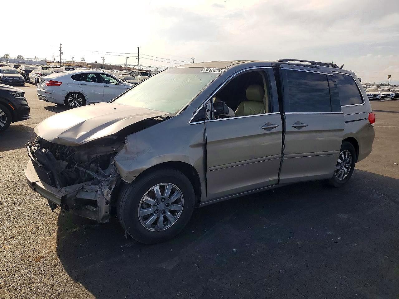 2009 Honda Odyssey Touring Beige vin: 5FNRL38949B034752