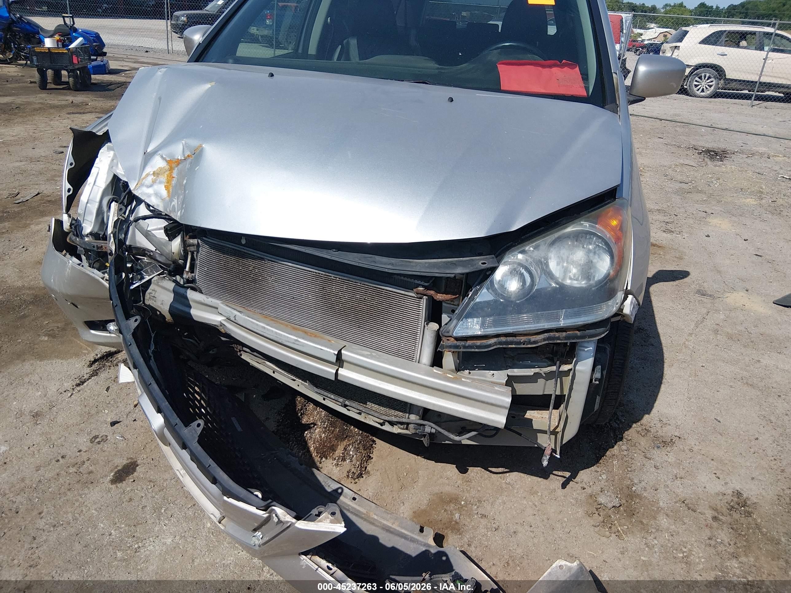 2009 Honda Odyssey Touring Silver vin: 5FNRL38949B039594