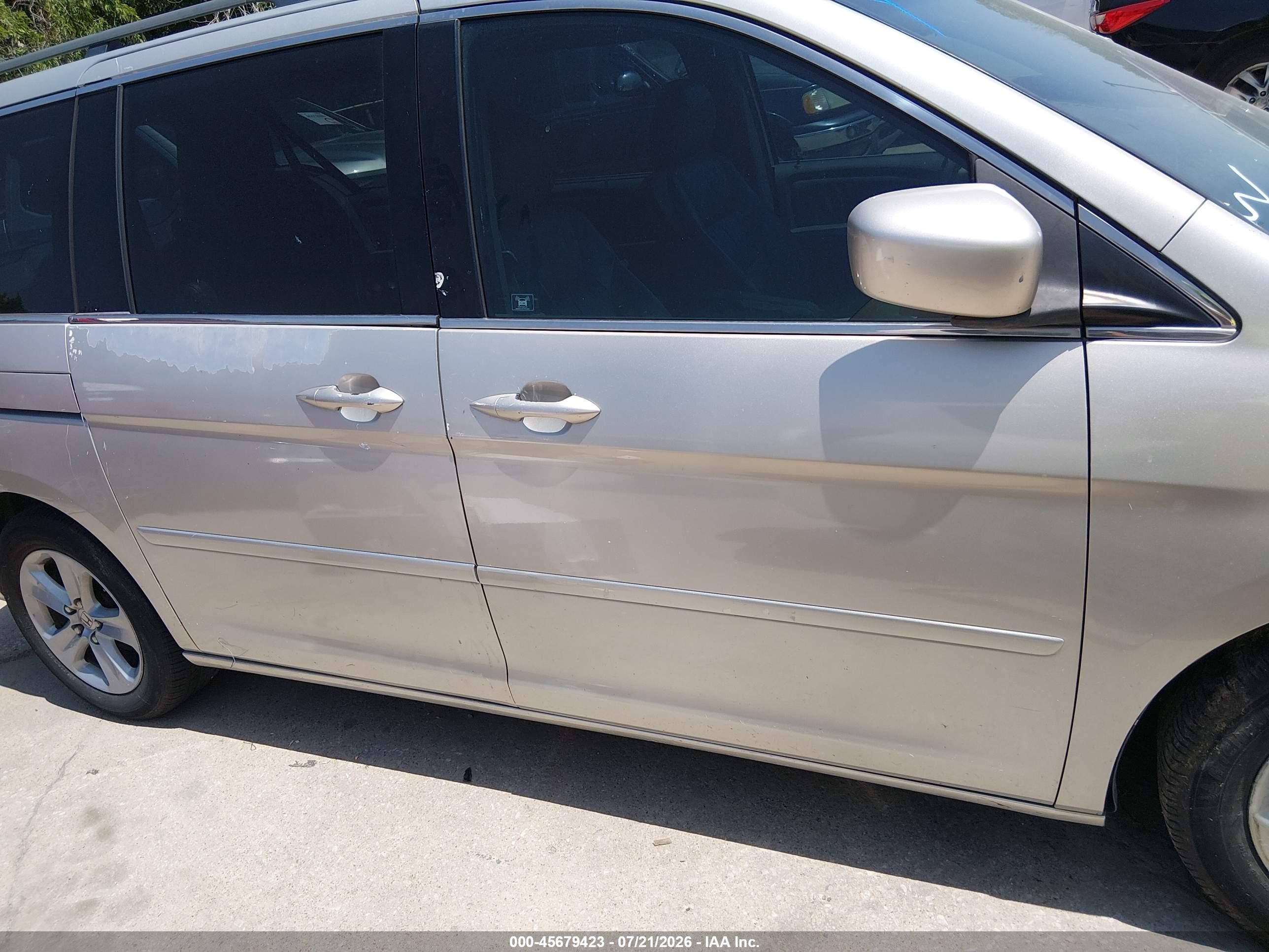 2008 Honda Odyssey Touring Gray vin: 5FNRL38958B024858