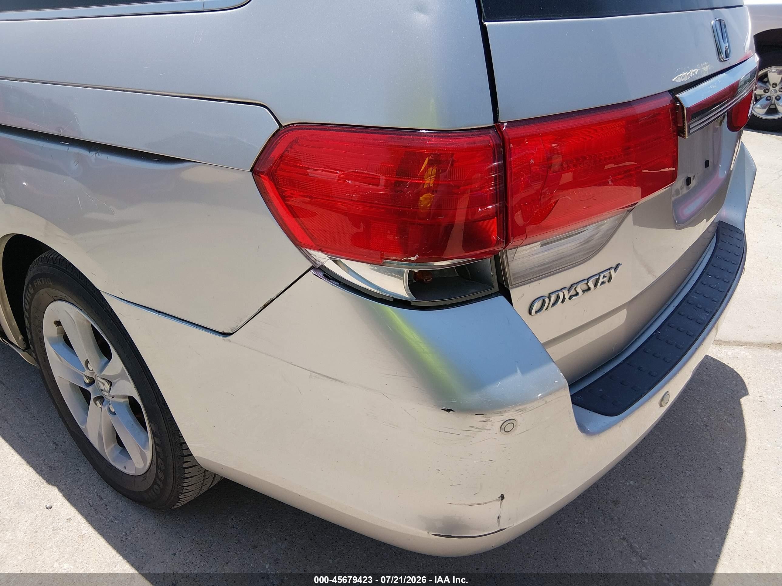 2008 Honda Odyssey Touring Gray vin: 5FNRL38958B024858