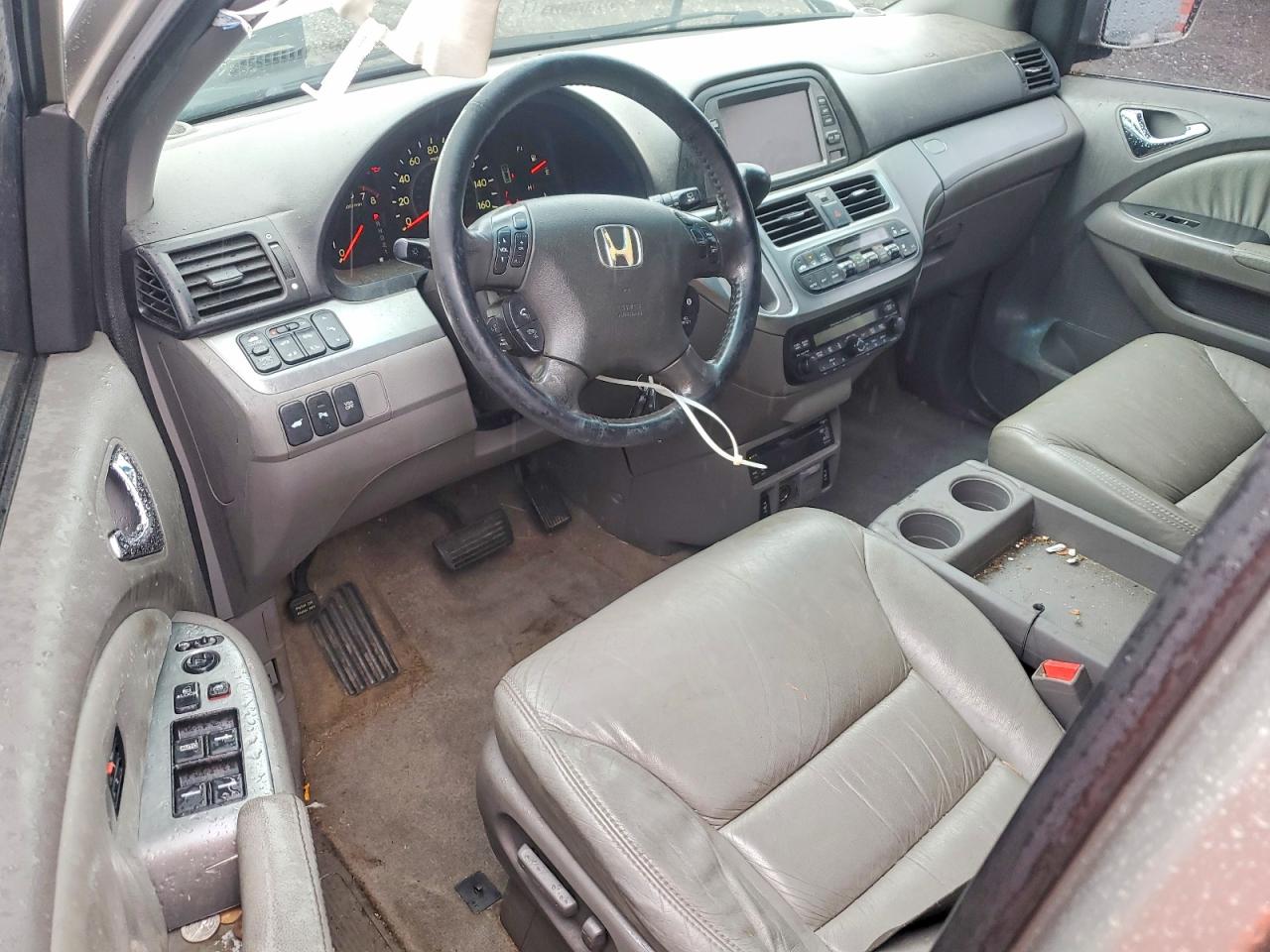 2008 Honda Odyssey Touring Silver vin: 5FNRL38958B051803