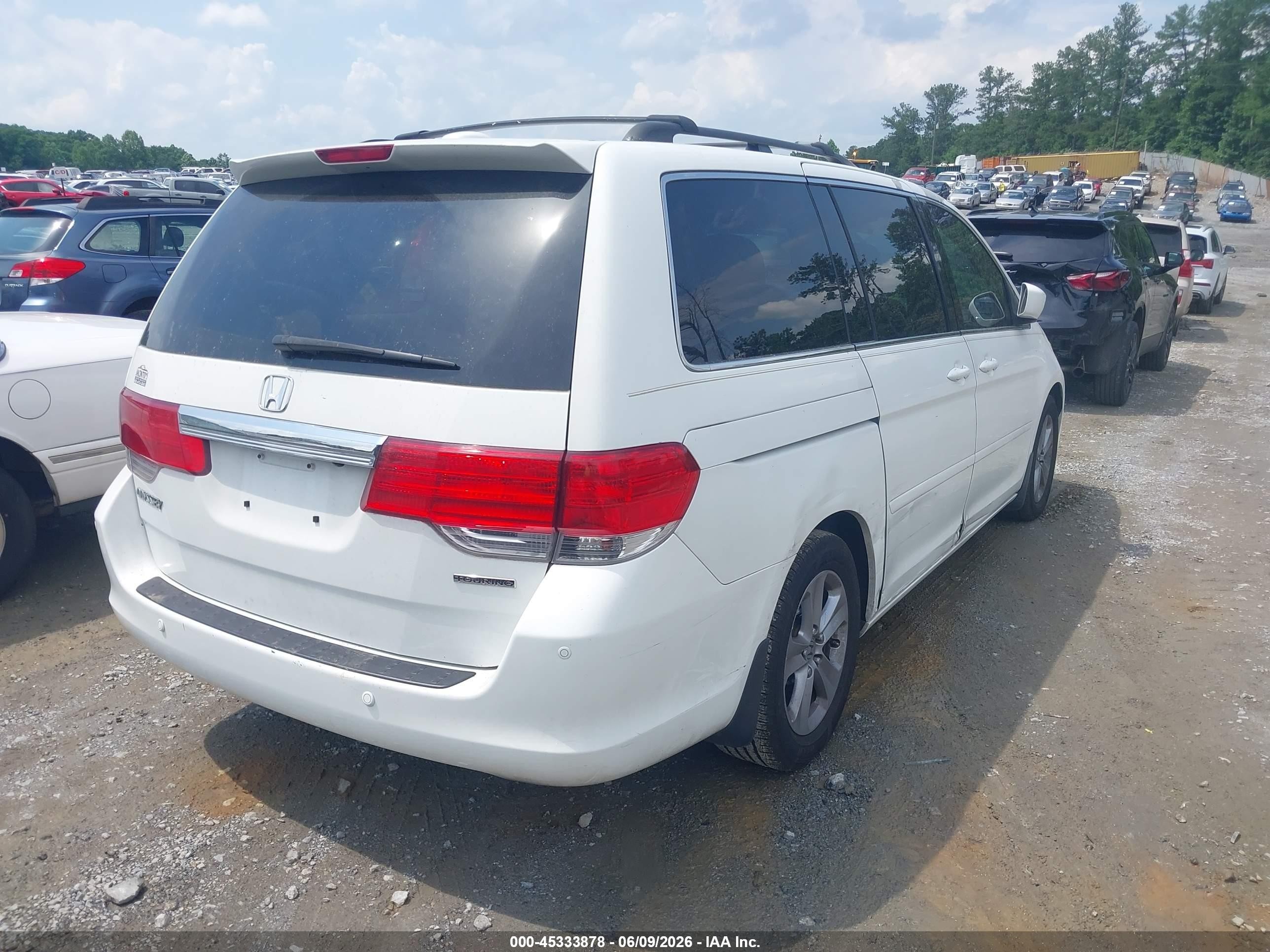 2009 Honda Odyssey Touring Белый vin: 5FNRL38969B005589