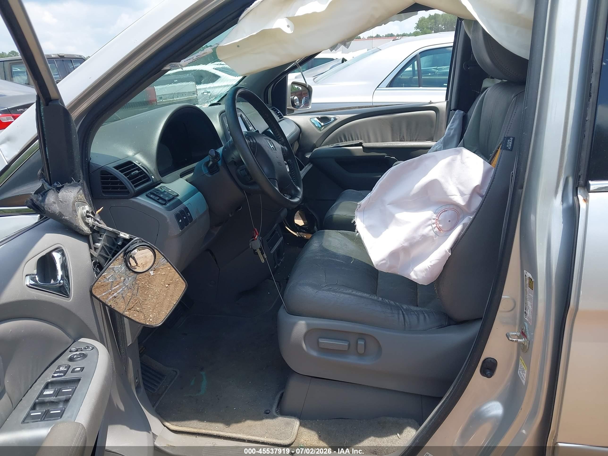 2009 Honda Odyssey Touring Silver vin: 5FNRL38969B059443