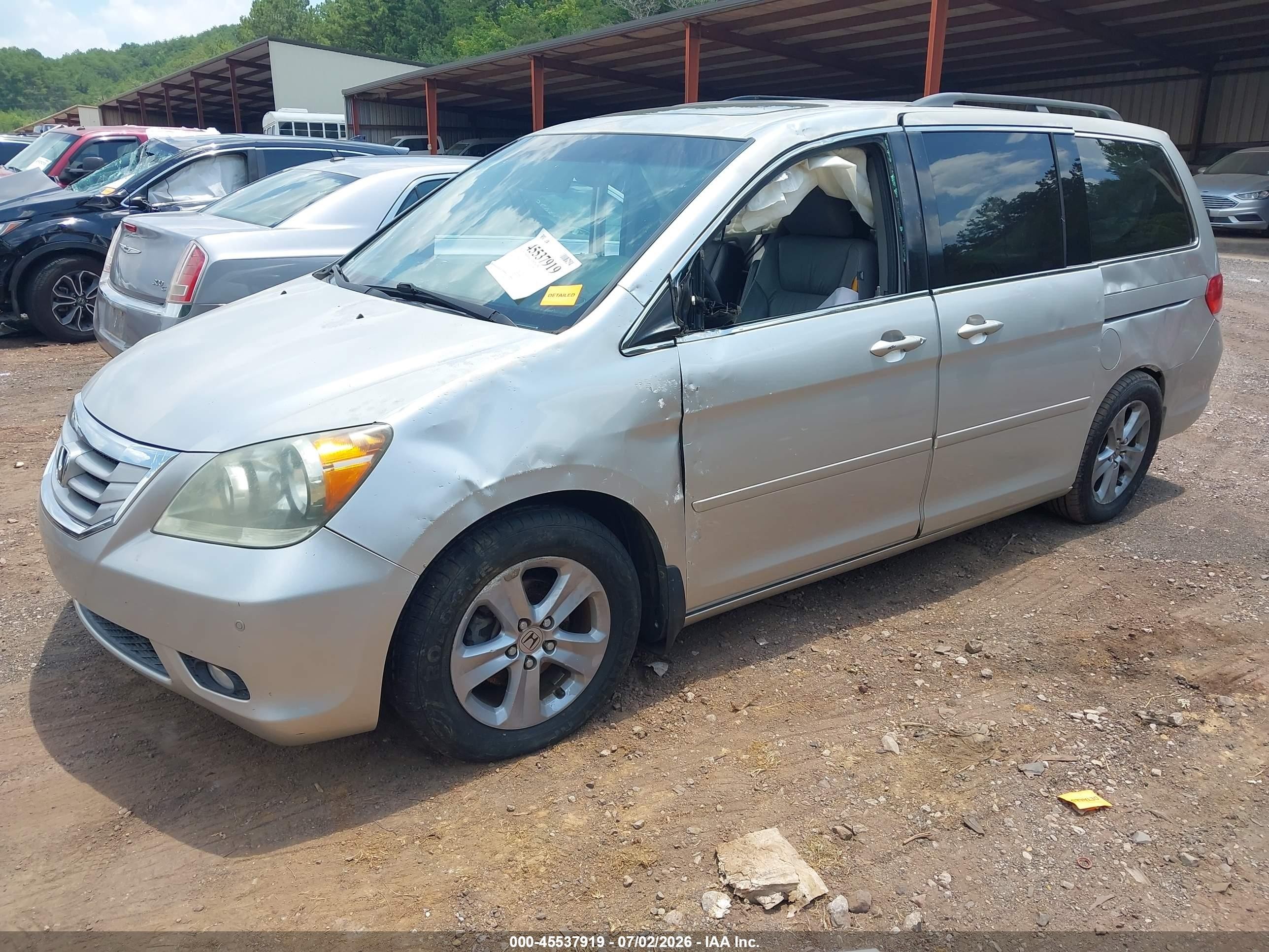 2009 Honda Odyssey Touring Silver vin: 5FNRL38969B059443