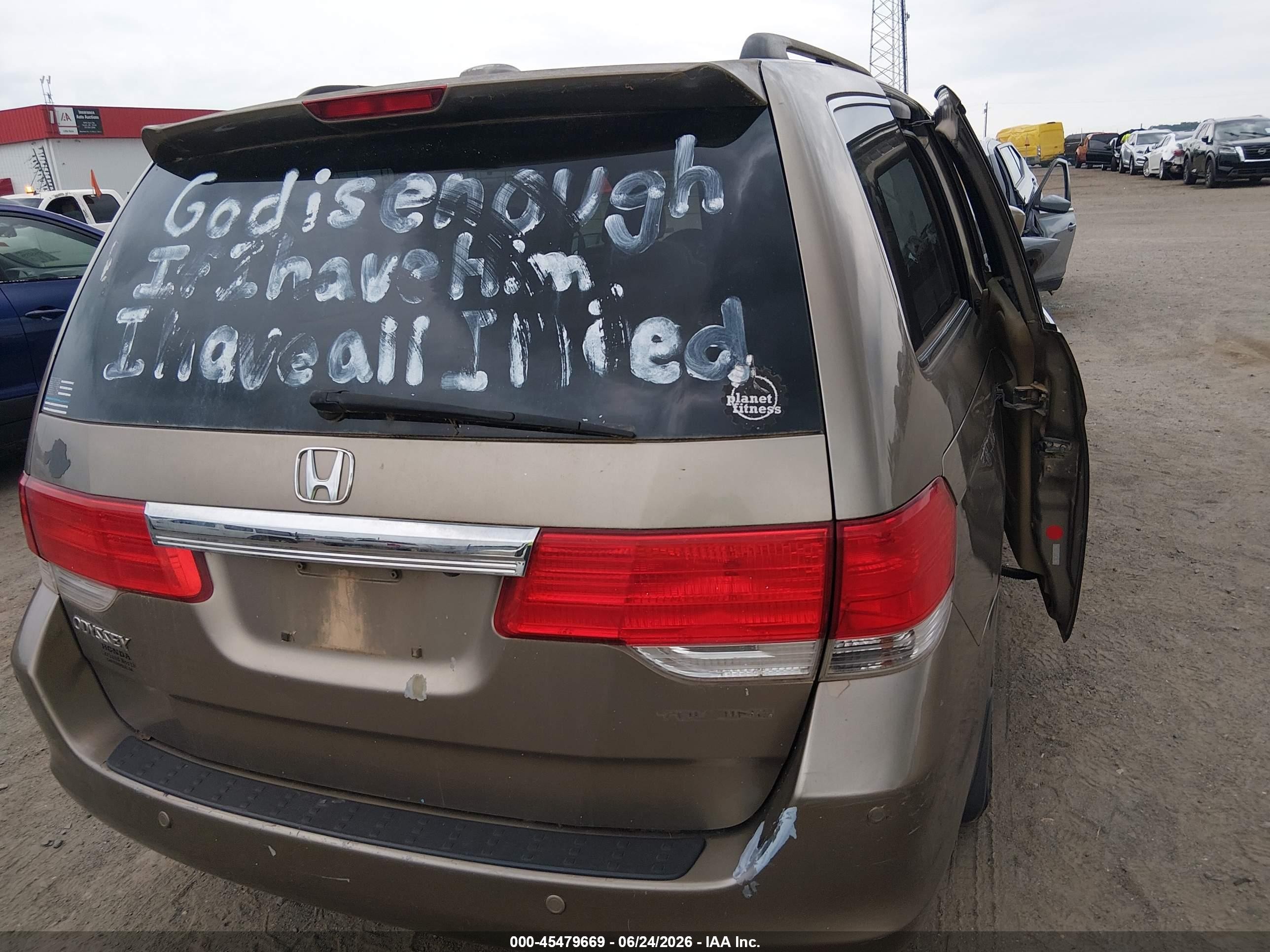 2008 Honda Odyssey Touring Gold vin: 5FNRL38978B081904
