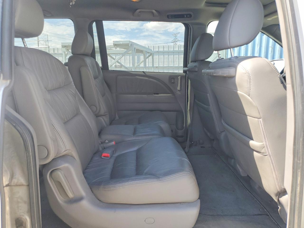 2008 Honda Odyssey Touring Silver vin: 5FNRL38978B092983