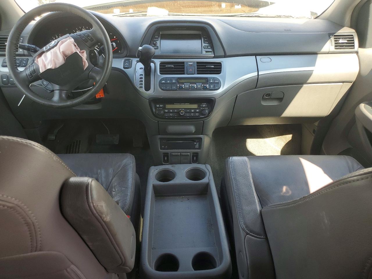 2008 Honda Odyssey Touring Silver vin: 5FNRL38978B092983