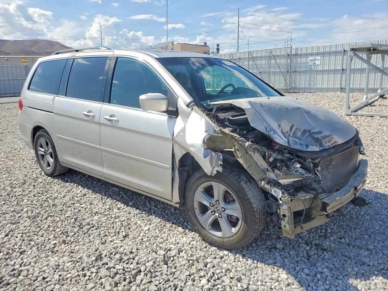 2008 Honda Odyssey Touring Silver vin: 5FNRL38978B092983