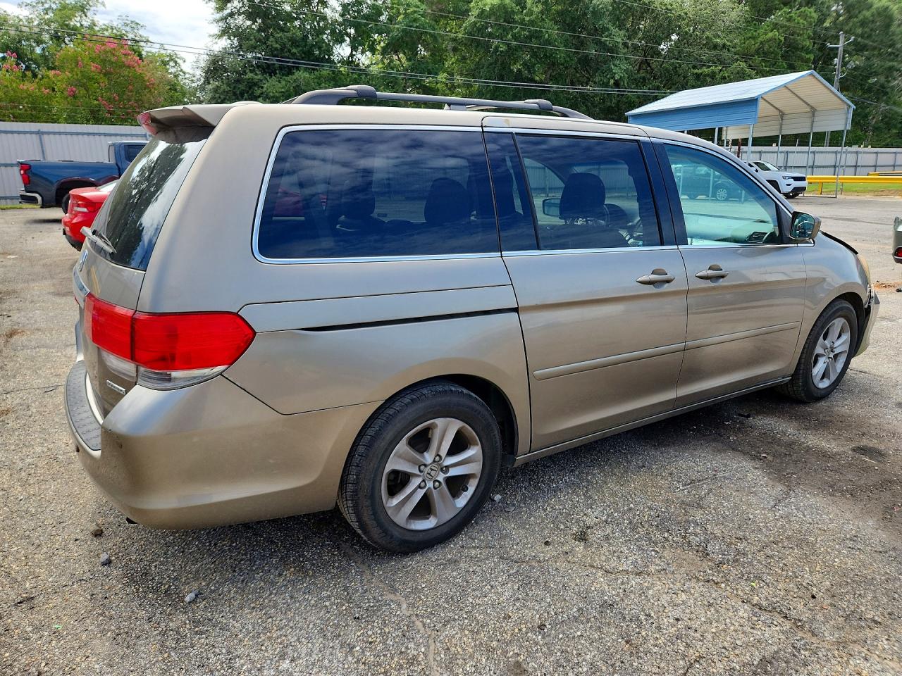 2009 Honda Odyssey Touring Gold vin: 5FNRL38979B013202