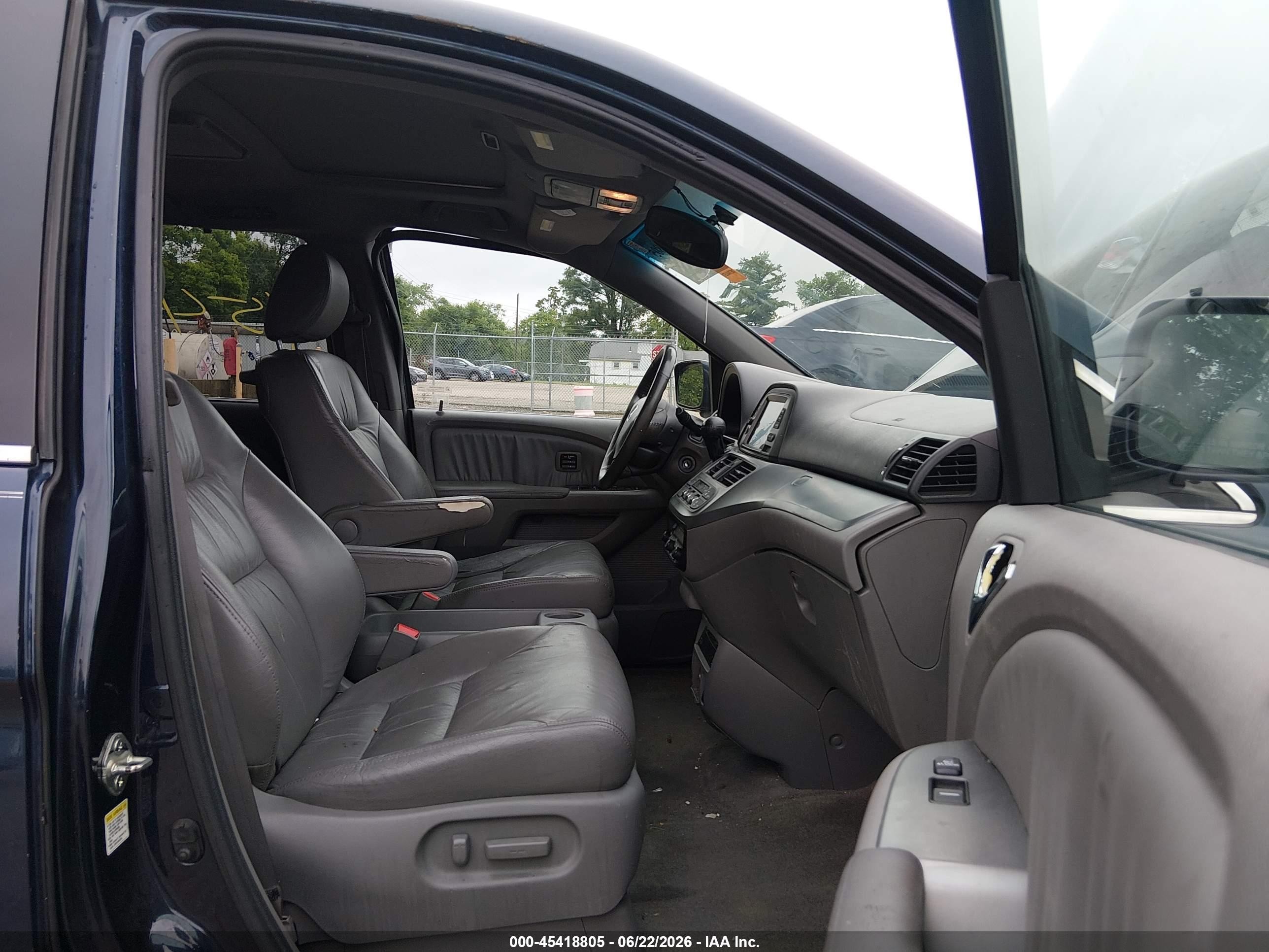 2009 Honda Odyssey Touring Blue vin: 5FNRL38979B021820
