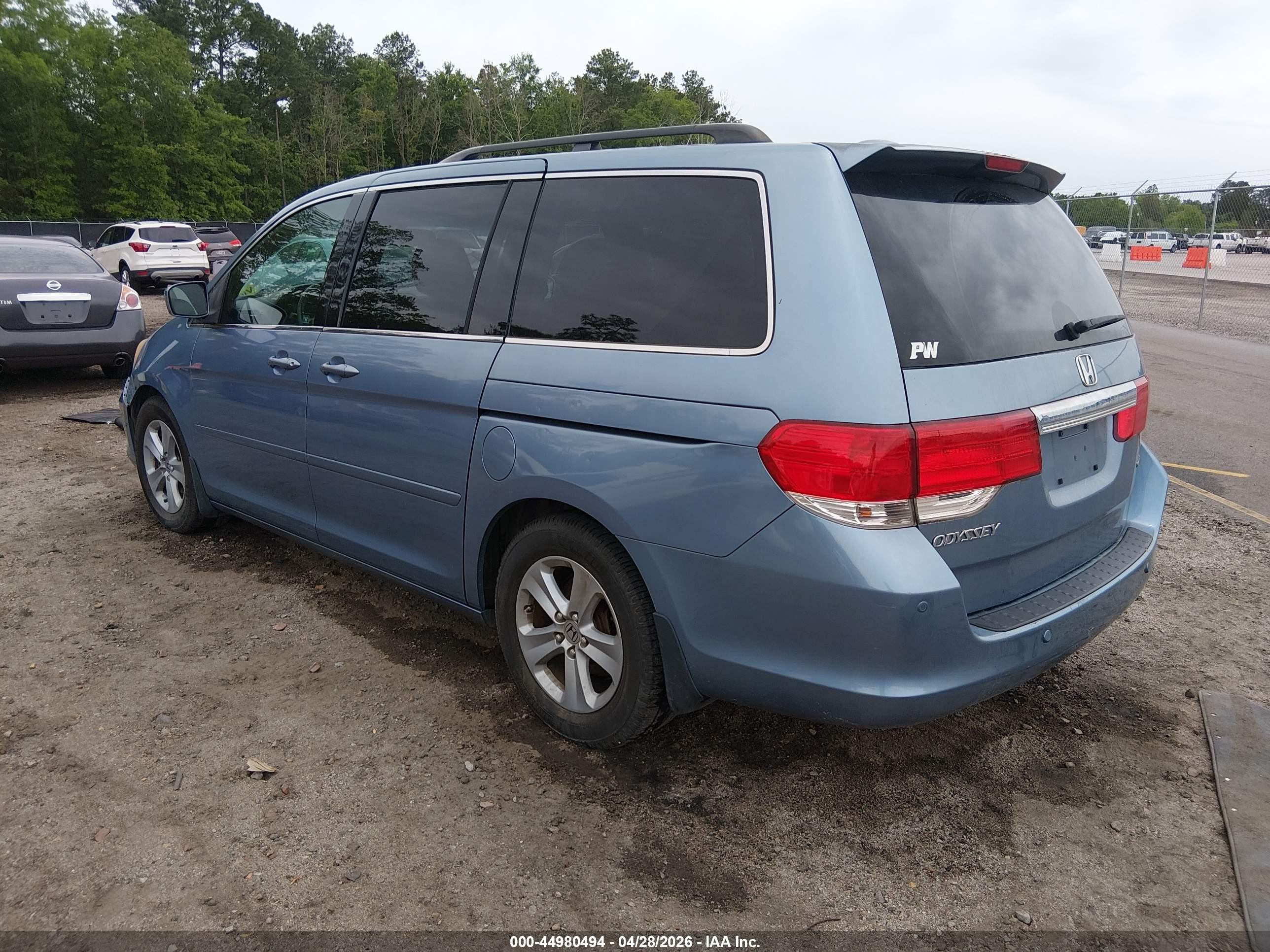 2008 Honda Odyssey Touring Blue vin: 5FNRL38988B010775