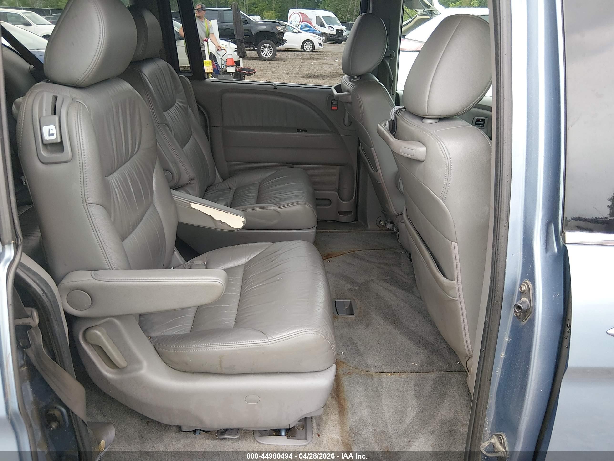 2008 Honda Odyssey Touring Blue vin: 5FNRL38988B010775