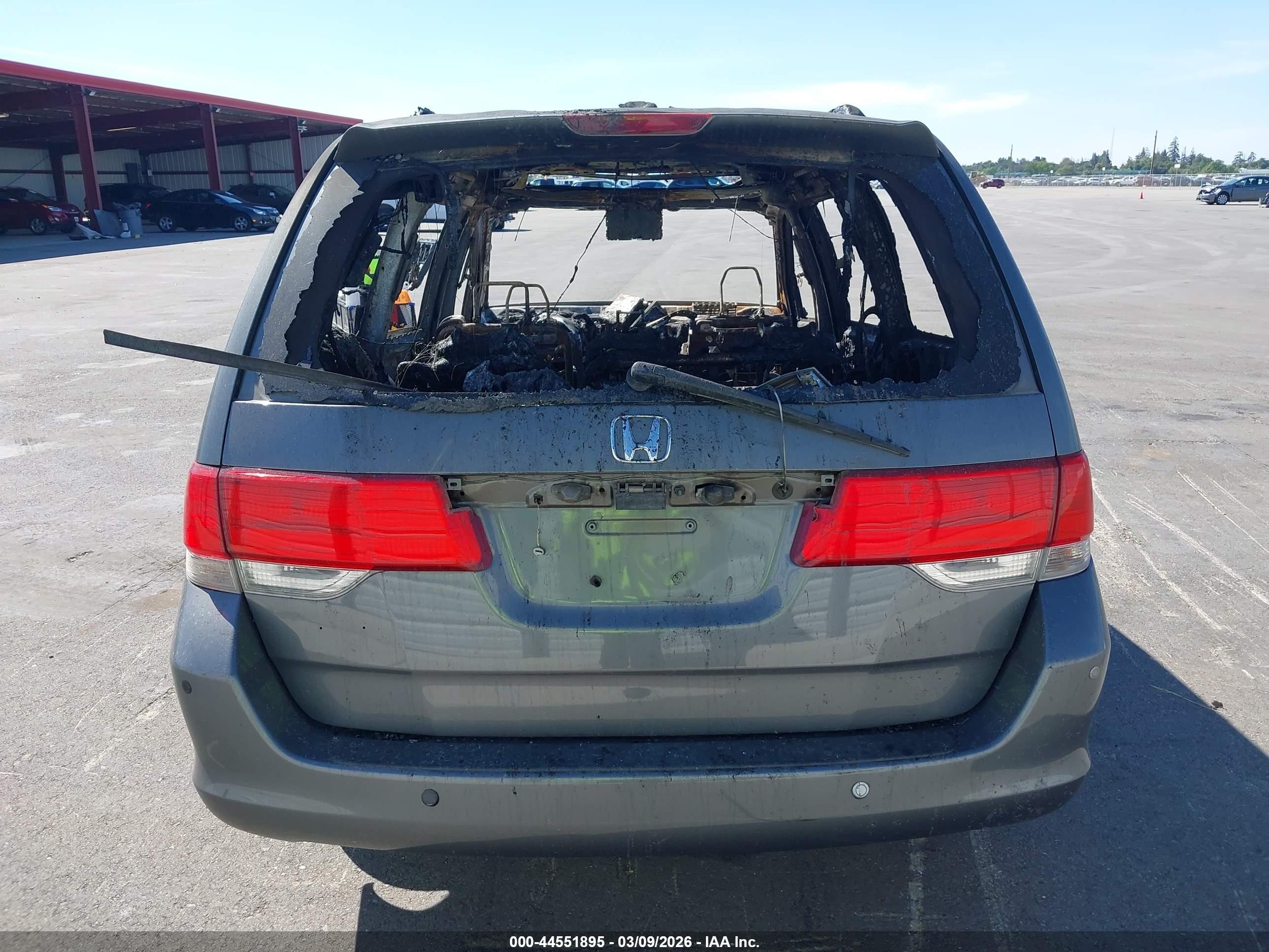2008 Honda Odyssey Touring Gray vin: 5FNRL38988B084763