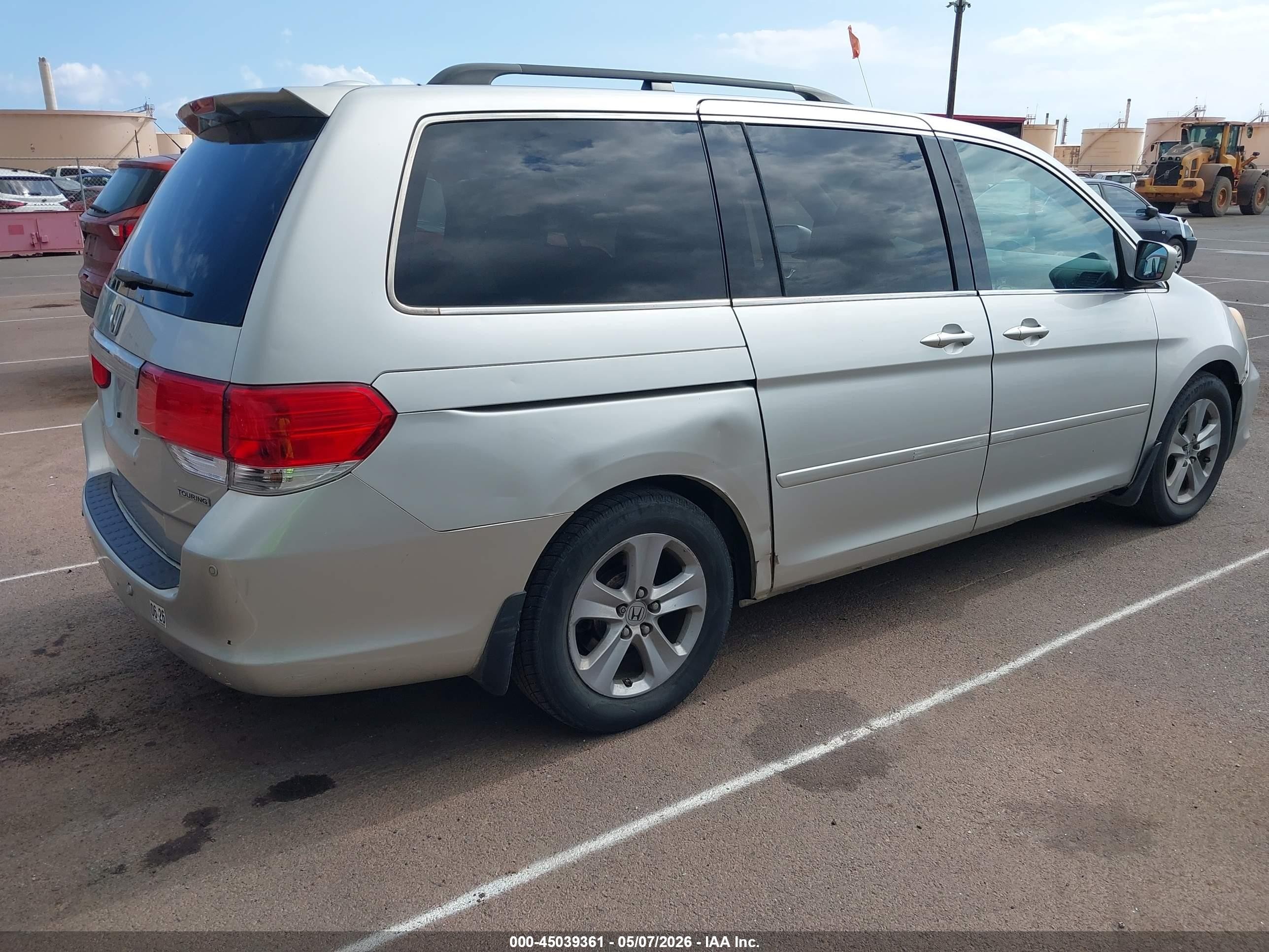 2009 Honda Odyssey Touring Silver vin: 5FNRL38989B059542