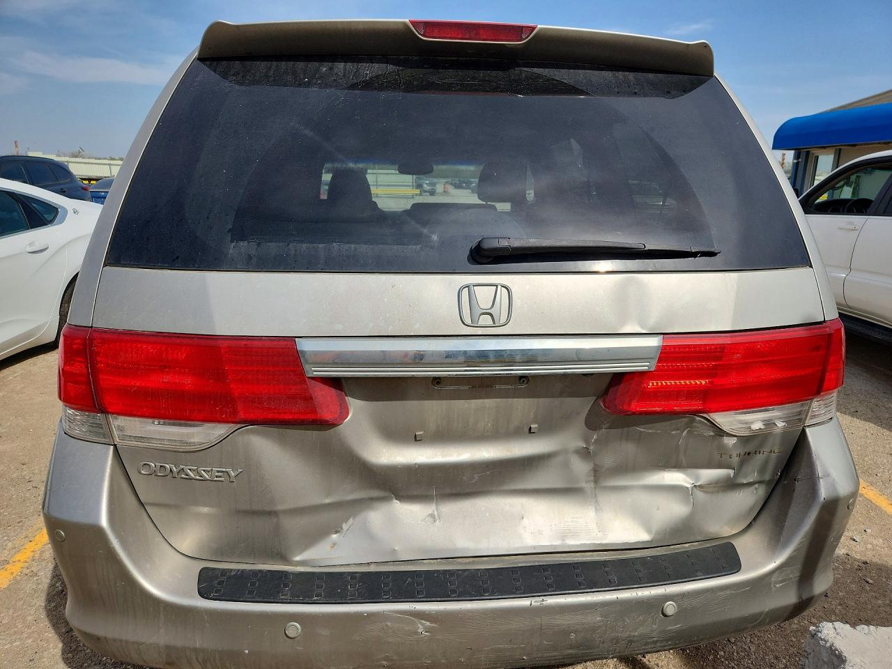 2008 Honda Odyssey Touring Silver vin: 5FNRL38998B043154