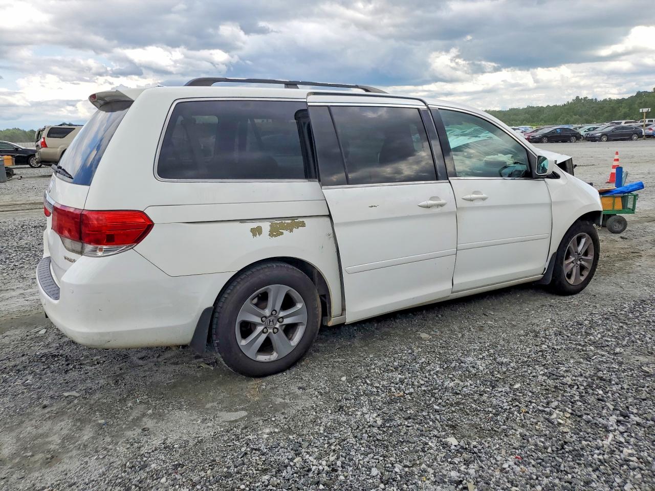 2008 Honda Odyssey Touring White vin: 5FNRL38998B049861