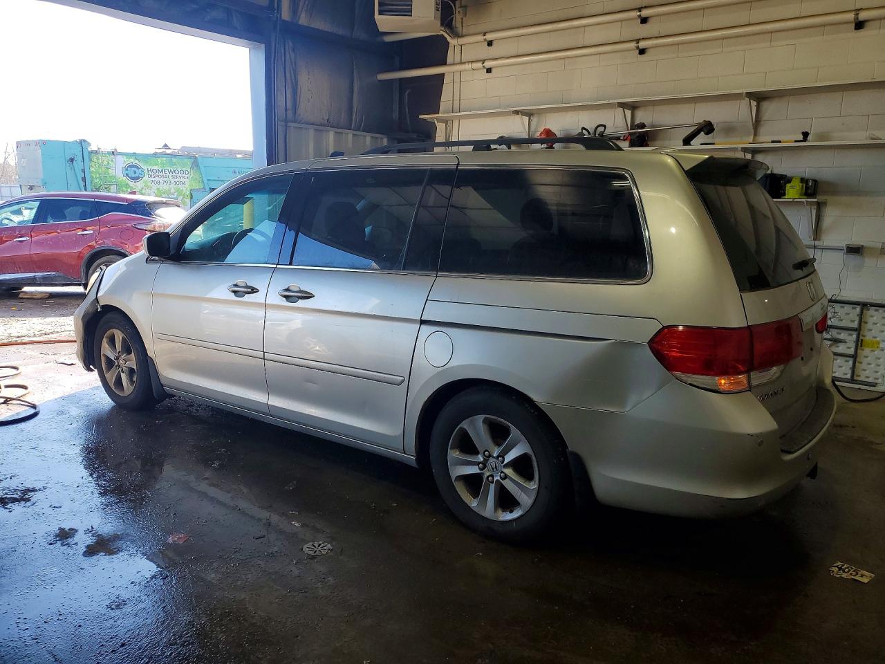 2008 Honda Odyssey Touring Серебряный vin: 5FNRL389X8B025374