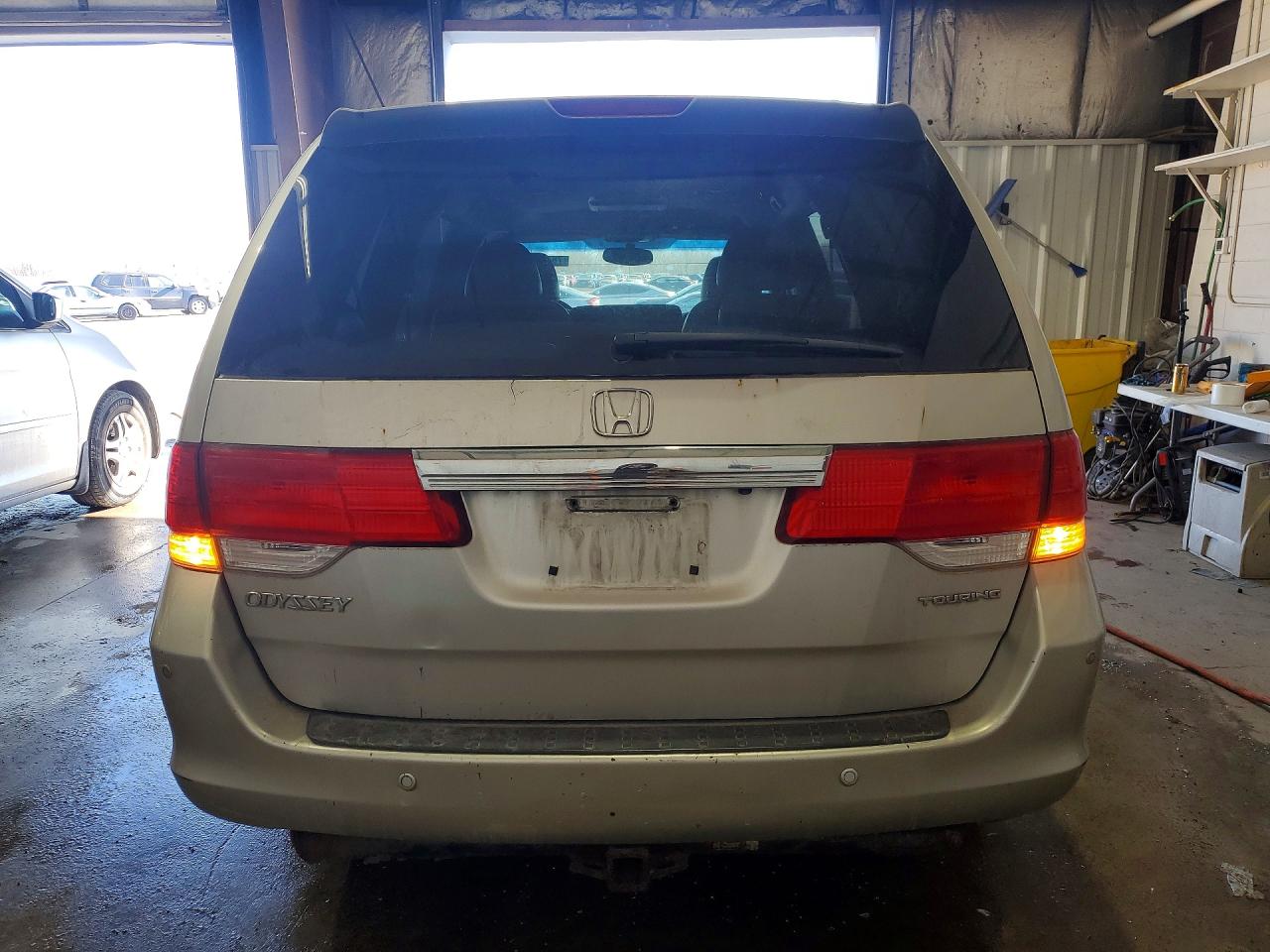 2008 Honda Odyssey Touring Серебряный vin: 5FNRL389X8B025374