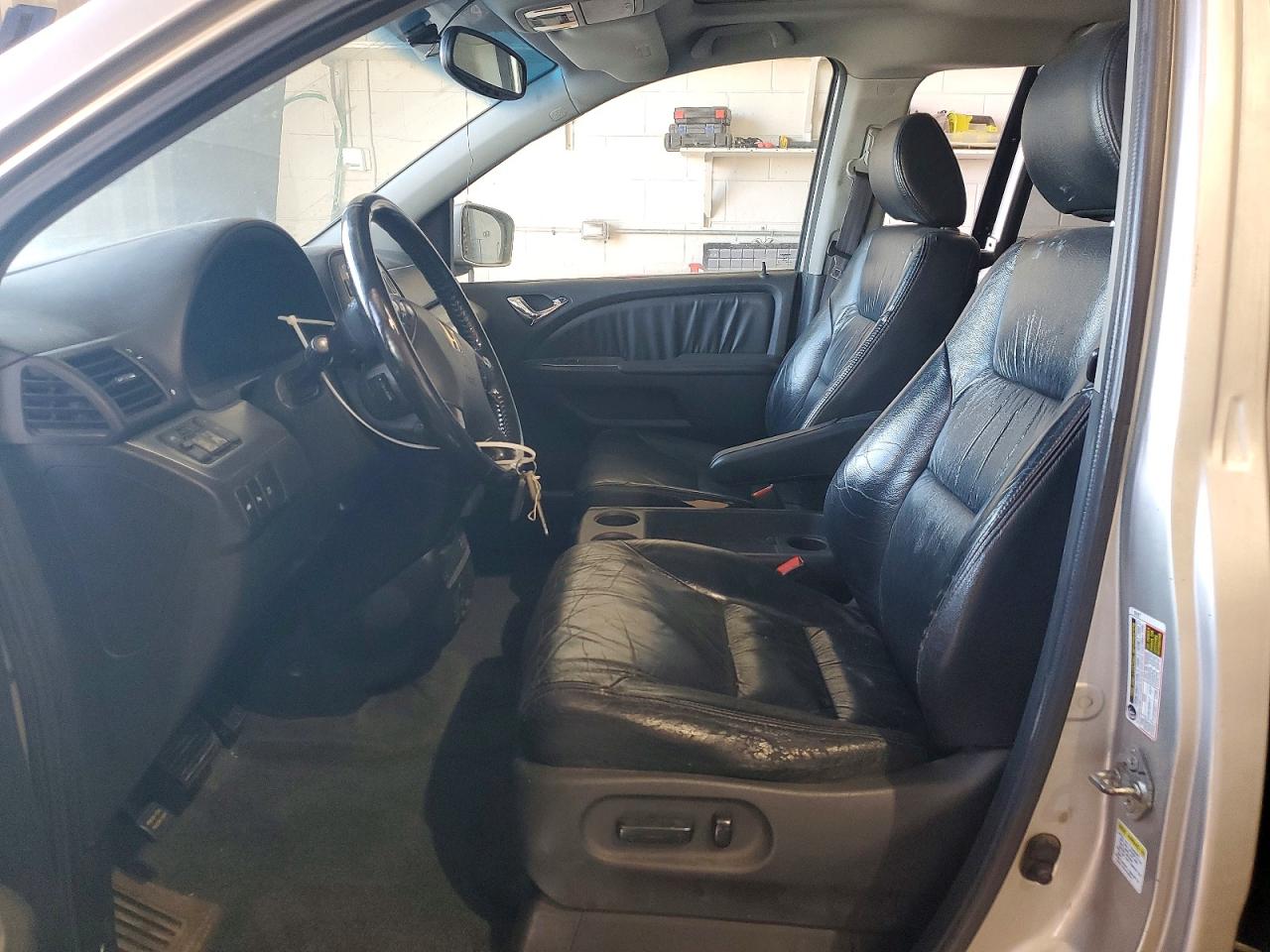 2008 Honda Odyssey Touring Серебряный vin: 5FNRL389X8B025374