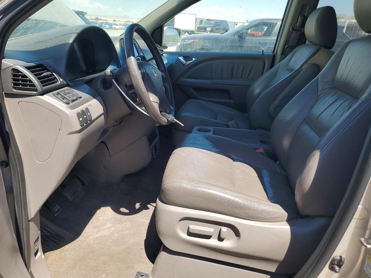 2009 Honda Odyssey Touring Silver vin: 5FNRL389X9B057968