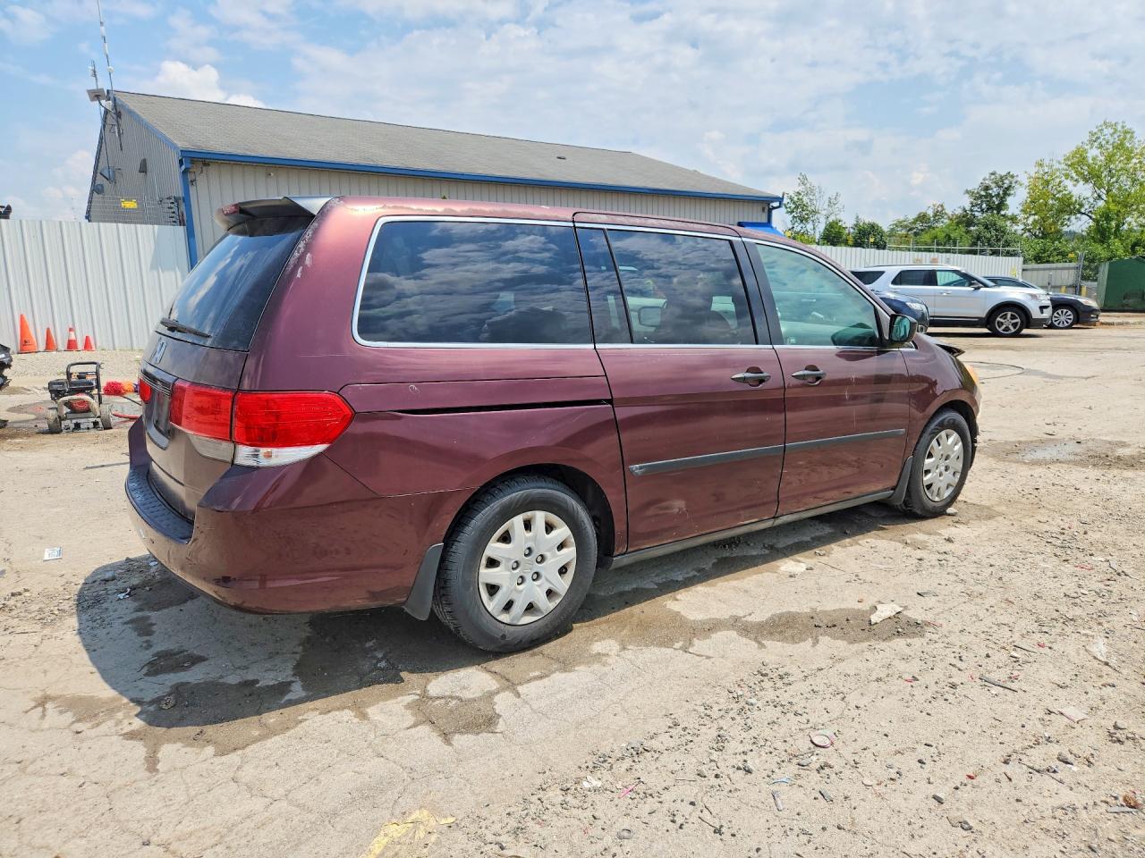 2010 Honda Odyssey Lx Burgundy vin: 5FNRL3H20AB002968