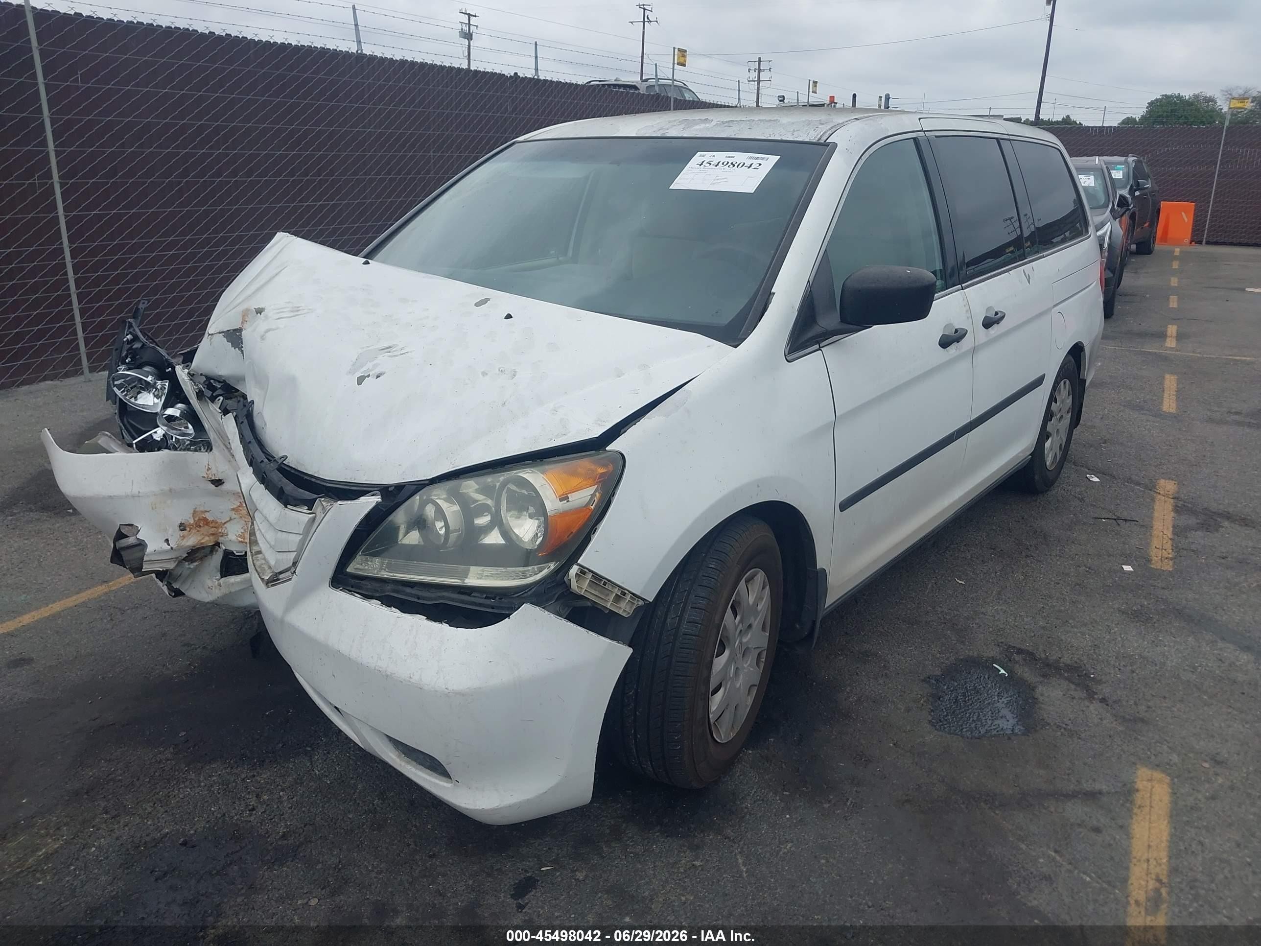 2010 Honda Odyssey Lx White vin: 5FNRL3H20AB037803