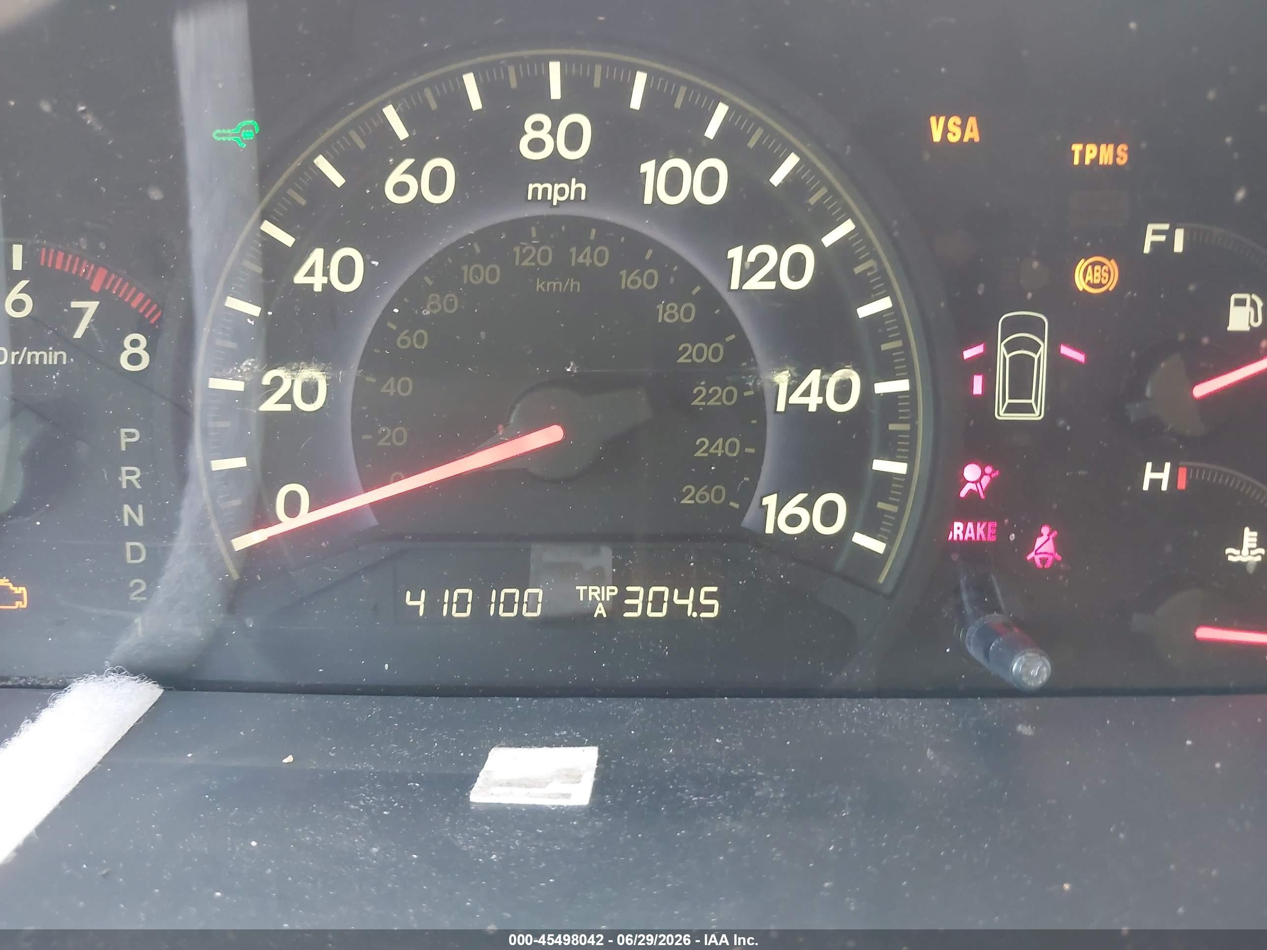 2010 Honda Odyssey Lx White vin: 5FNRL3H20AB037803