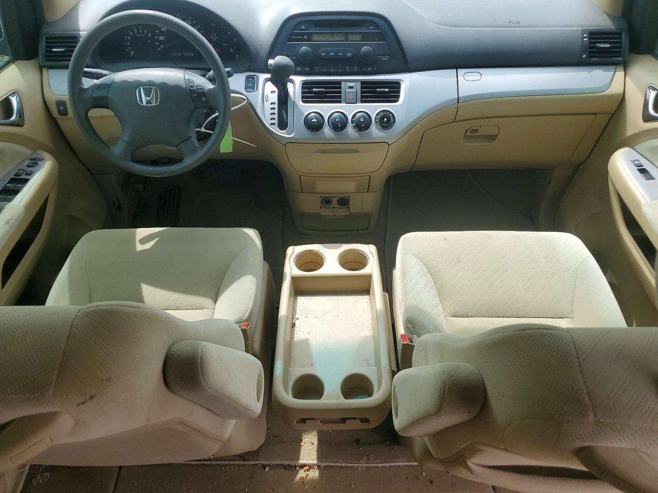 2010 Honda Odyssey Lx White vin: 5FNRL3H20AB110328