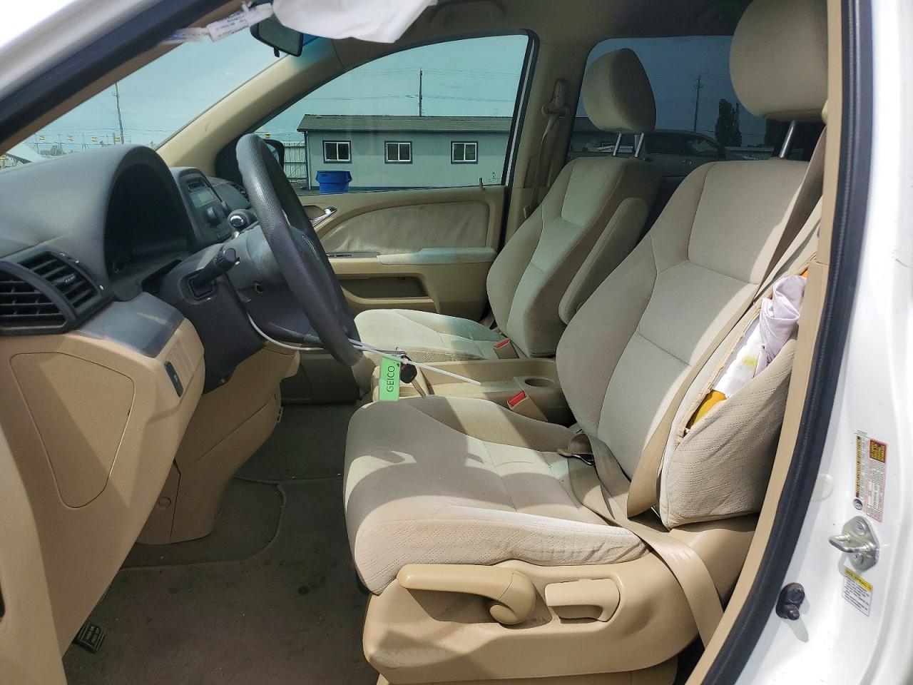 2010 Honda Odyssey Lx White vin: 5FNRL3H20AB110328