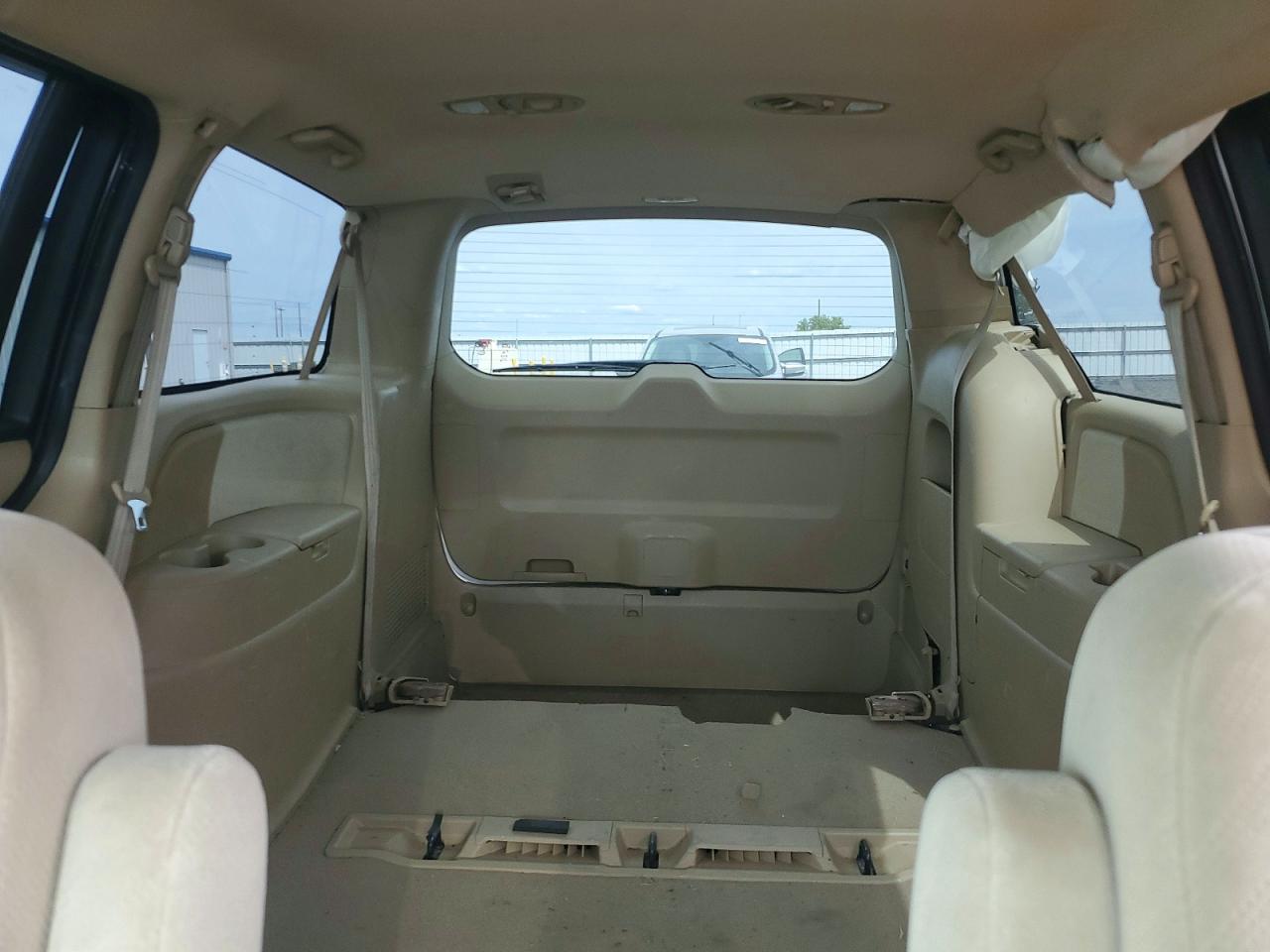 2010 Honda Odyssey Lx White vin: 5FNRL3H20AB110328