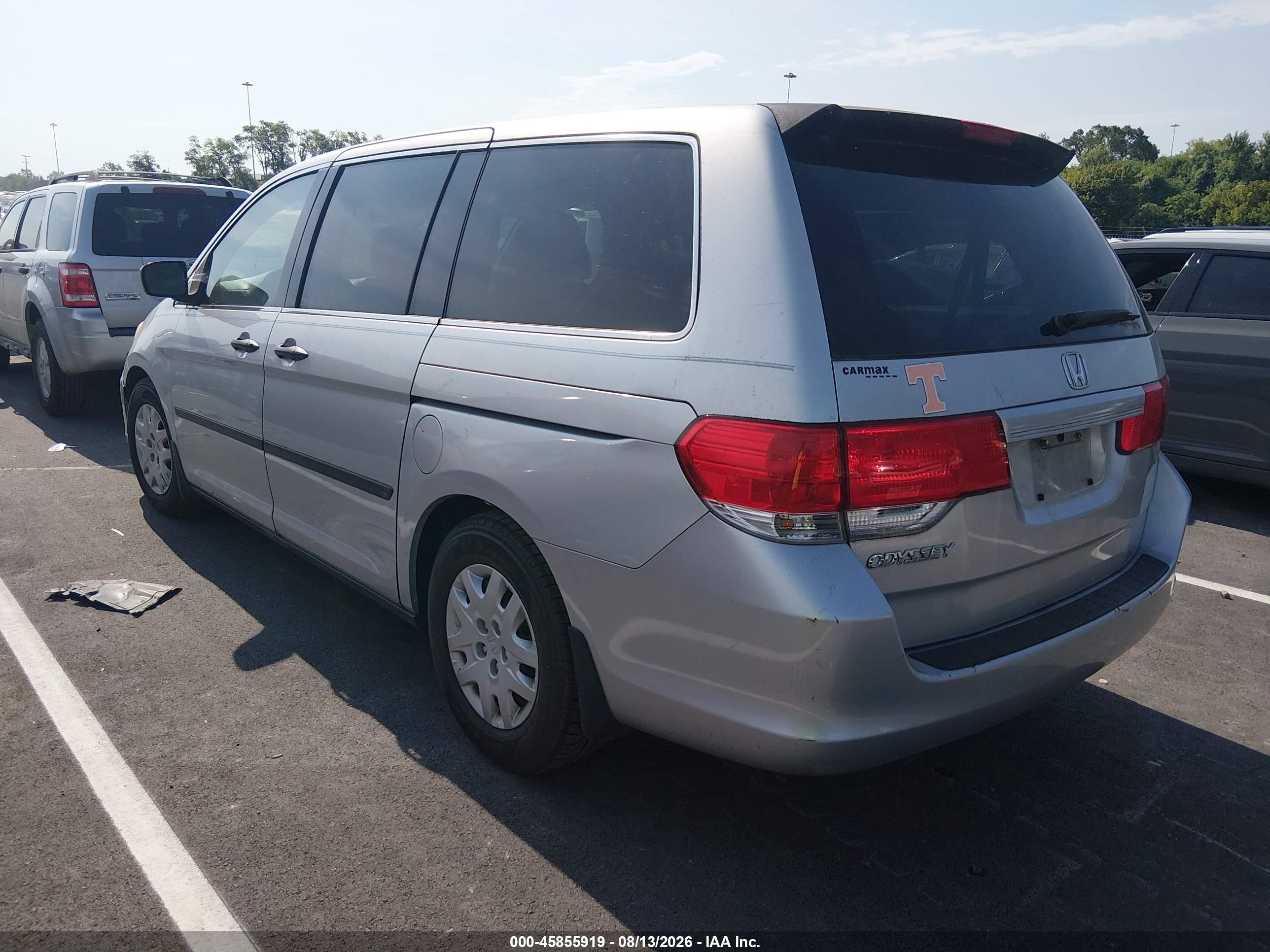 2010 Honda Odyssey Lx Silver vin: 5FNRL3H21AB037602