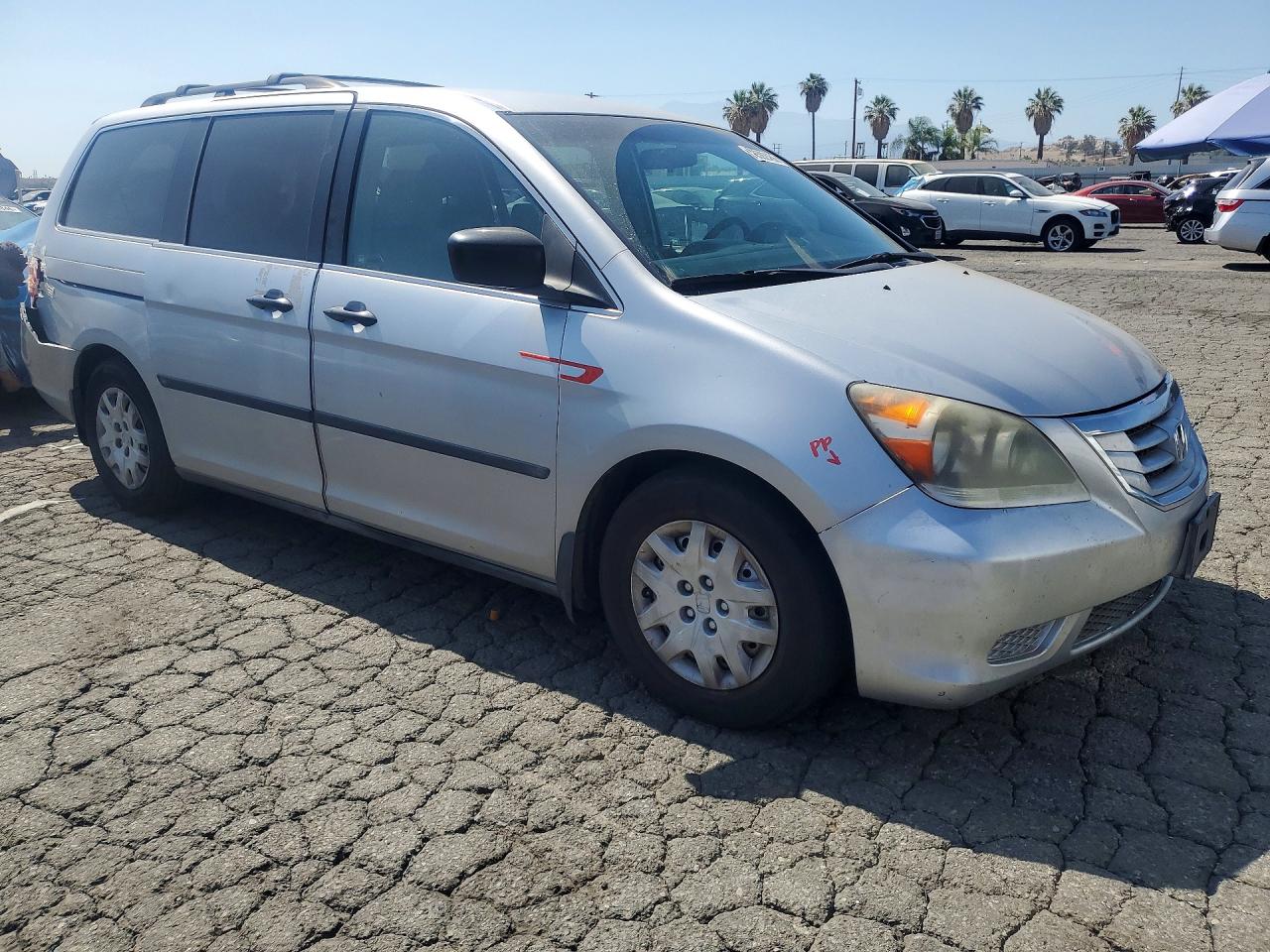 2010 Honda Odyssey Silver vin: 5FNRL3H21AB050446