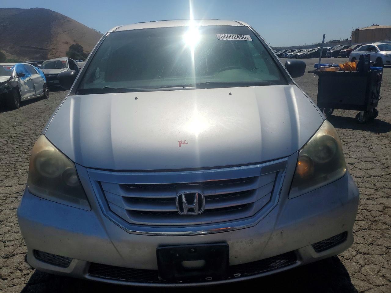 2010 Honda Odyssey Silver vin: 5FNRL3H21AB050446