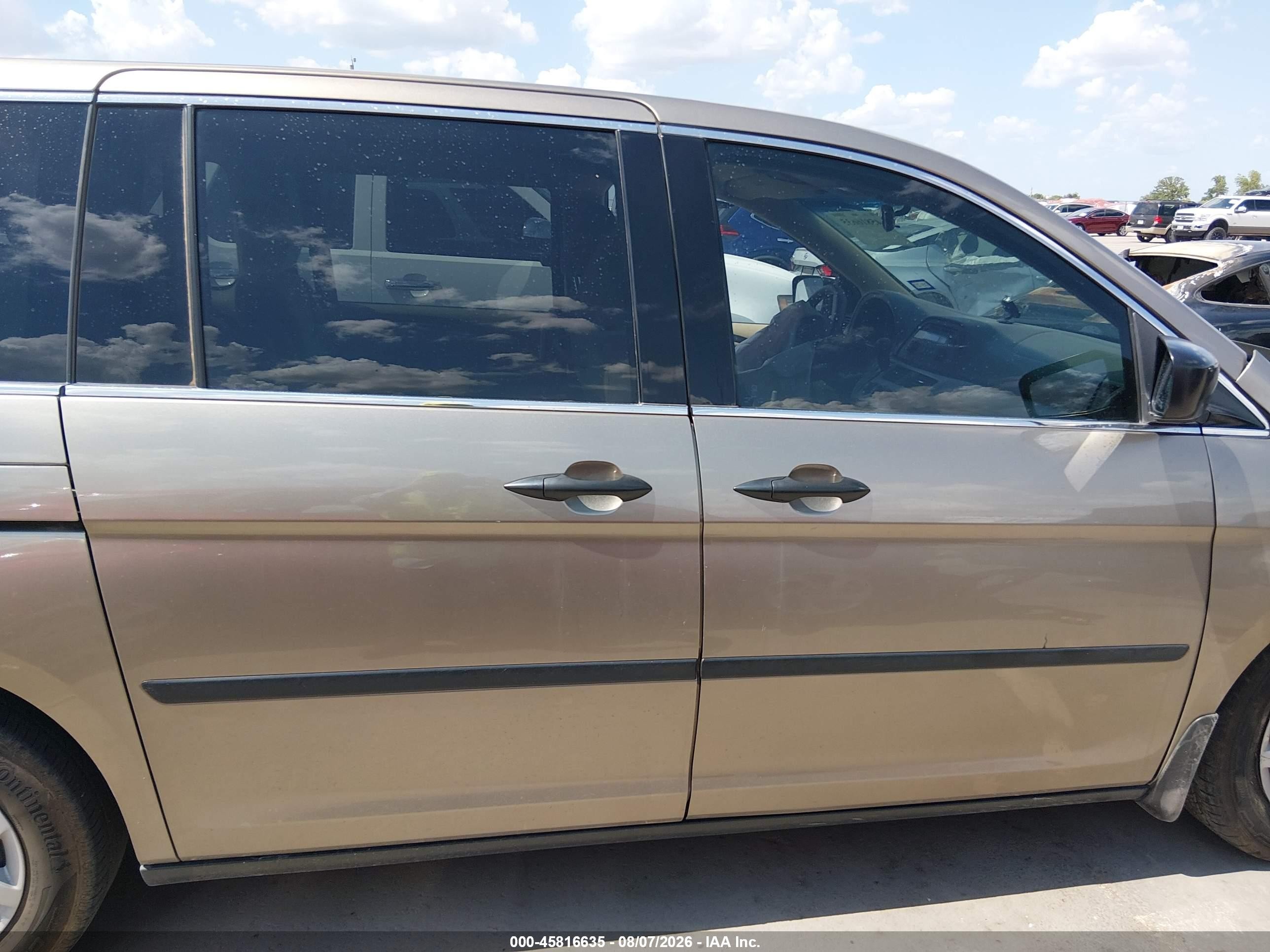 2010 Honda Odyssey Lx Gold vin: 5FNRL3H23AB073100
